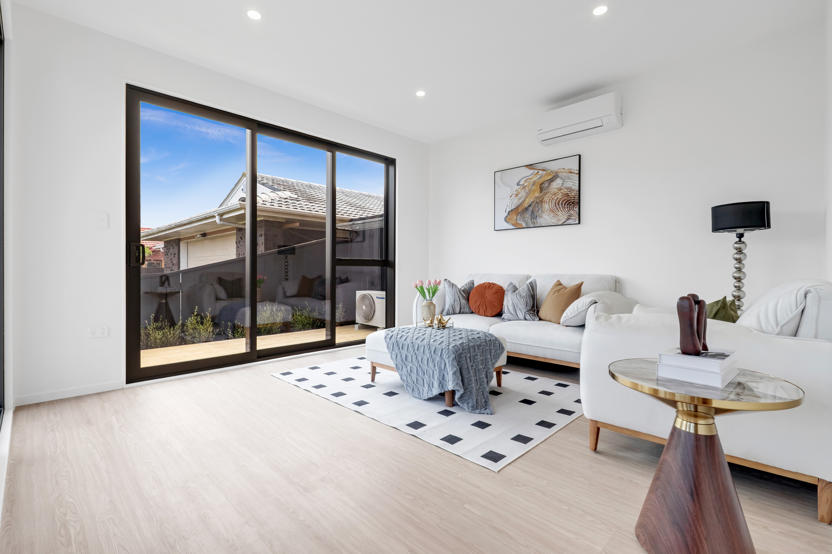 3/5 Galloway Crescent, Farm Cove, Manukau City