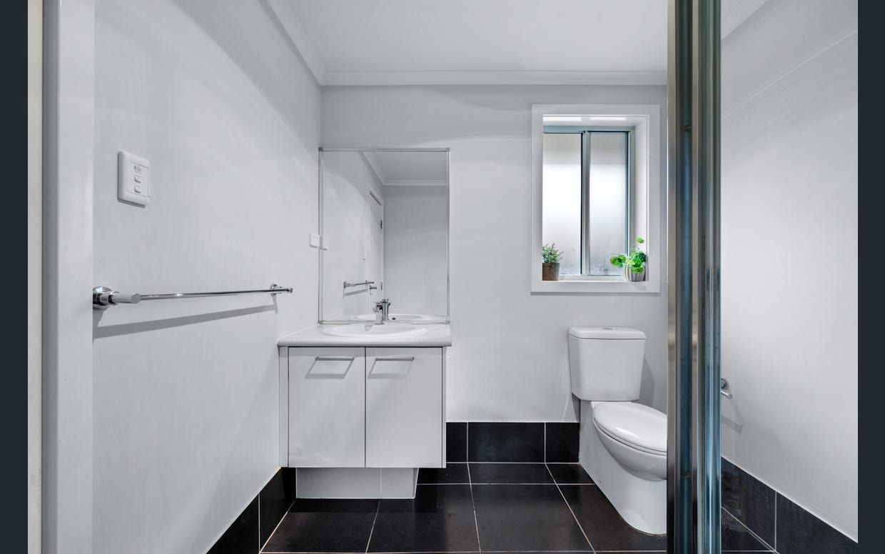 6 Reynolds Street — photo 10 of 13