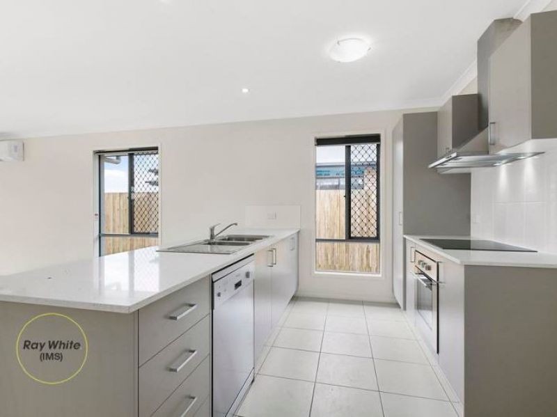20 Meadows Circuit, Bellbird Park, QLD 4300