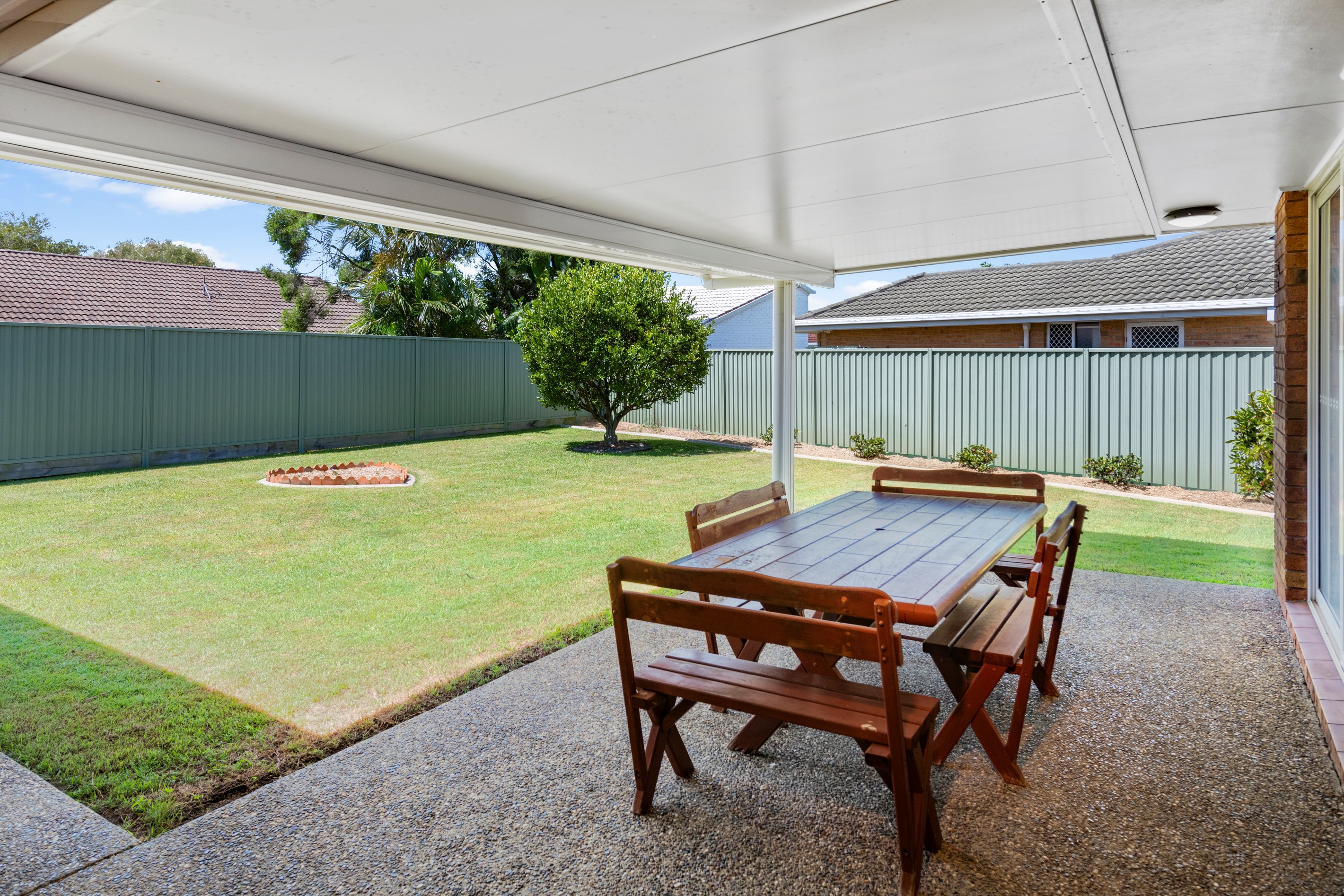 16 Whipbird Court, Burleigh Waters, QLD 4220
