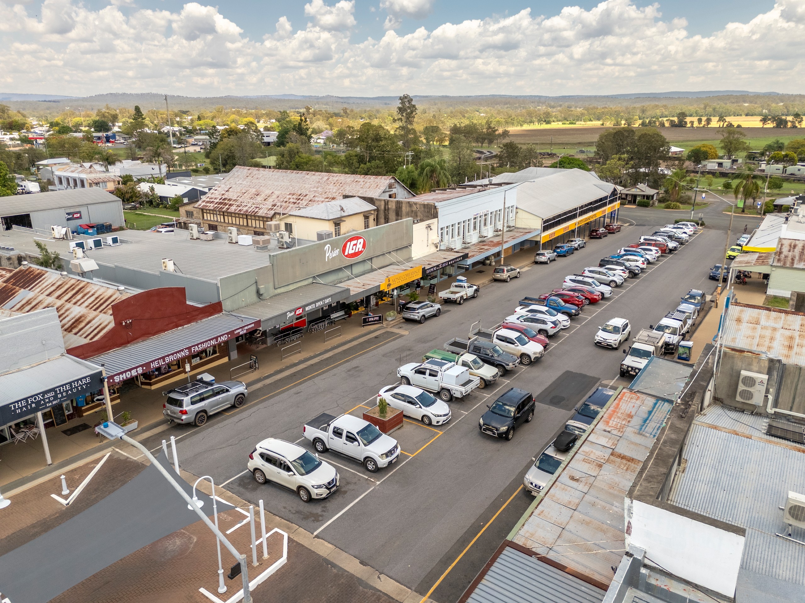 Peries IGA, 22-26 Newton Street, Monto, QLD 4630
