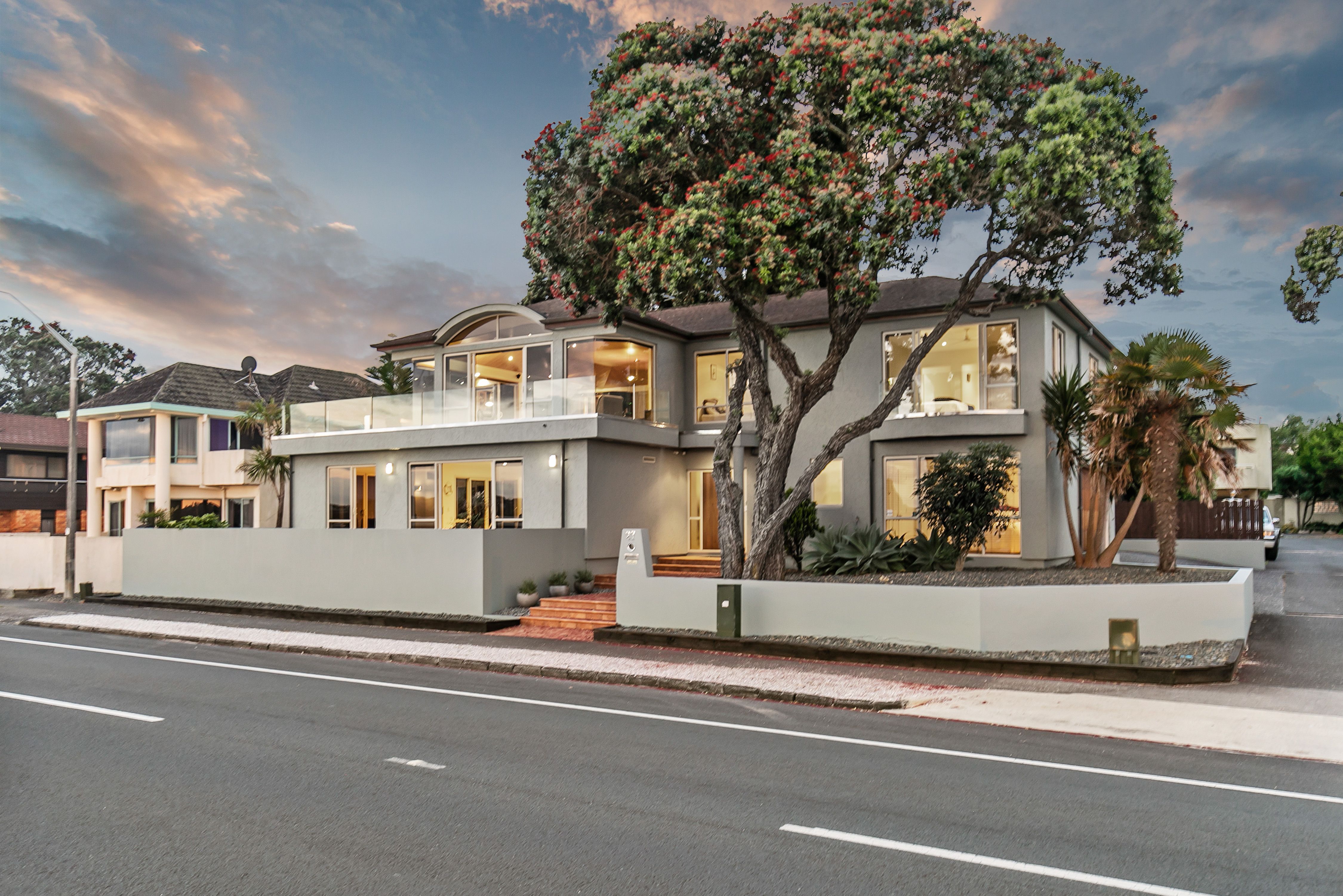 27 The Parade, Bucklands Beach, Manukau City