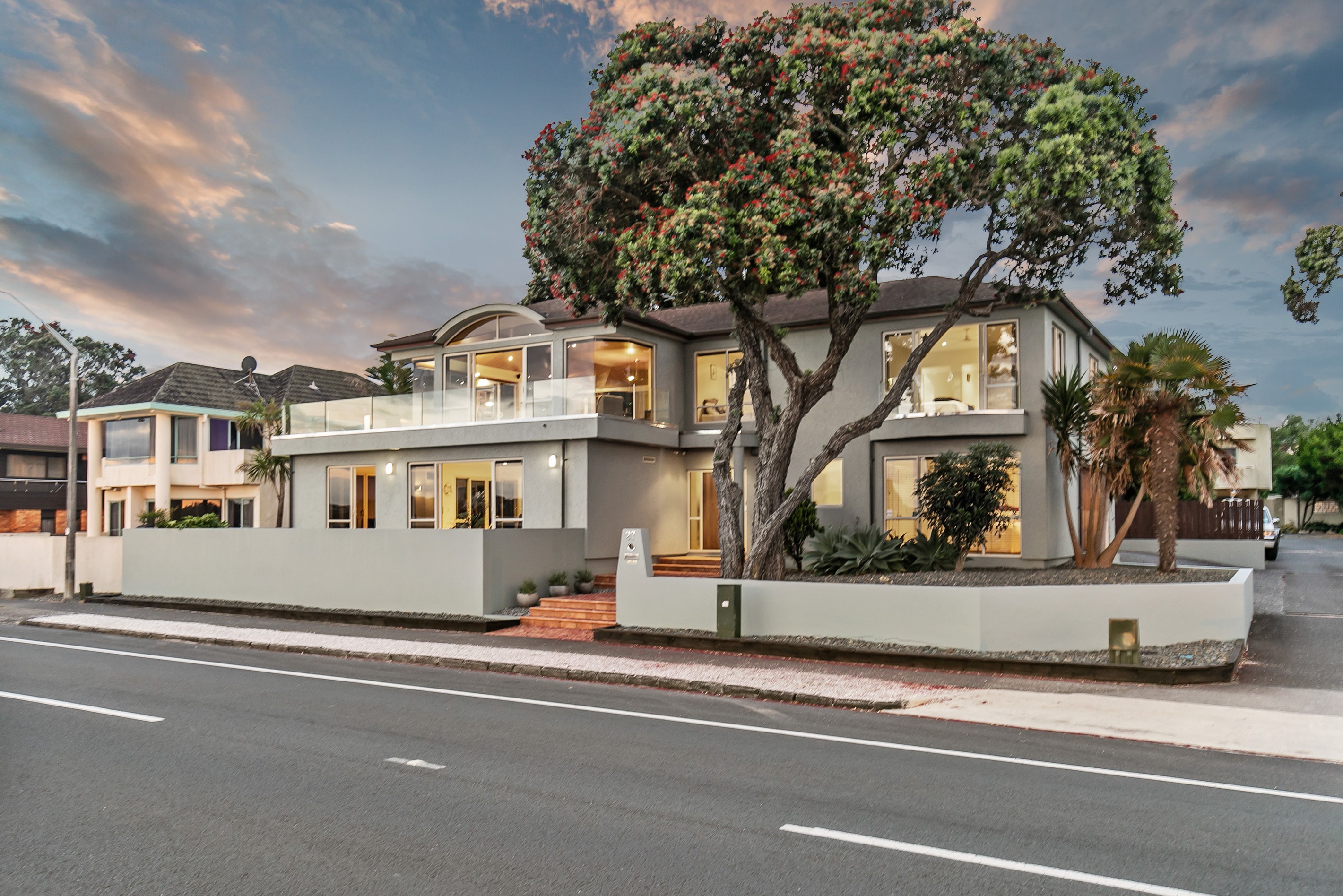 27 The Parade, Bucklands Beach, Manukau City