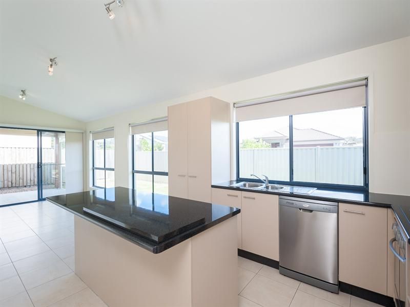 7 Skua Place, Mountain Creek, QLD 4557