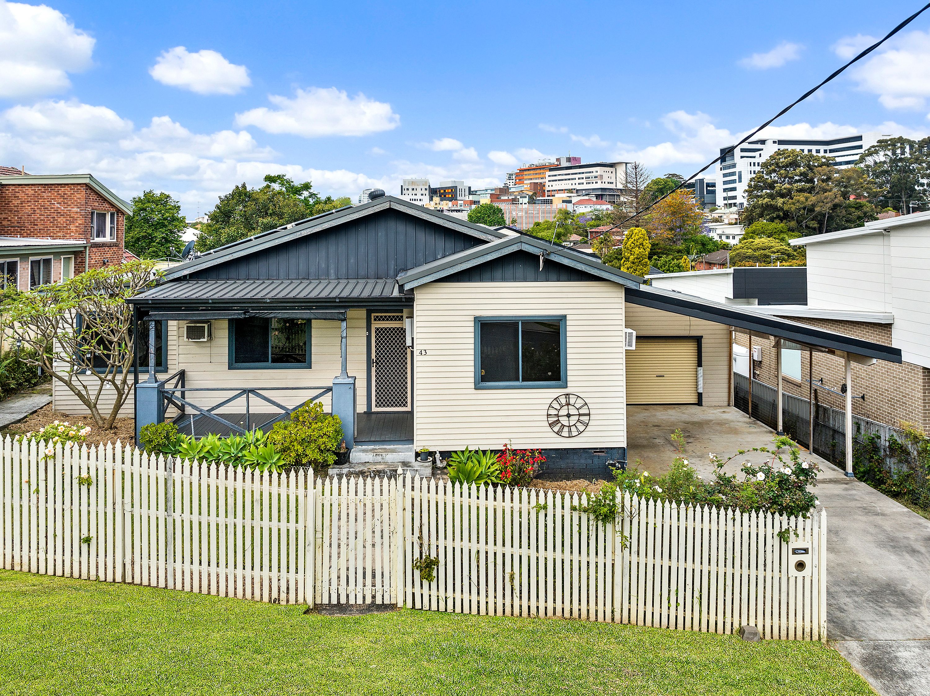 43 Rosemont Street — photo from Ray White South Wollongong