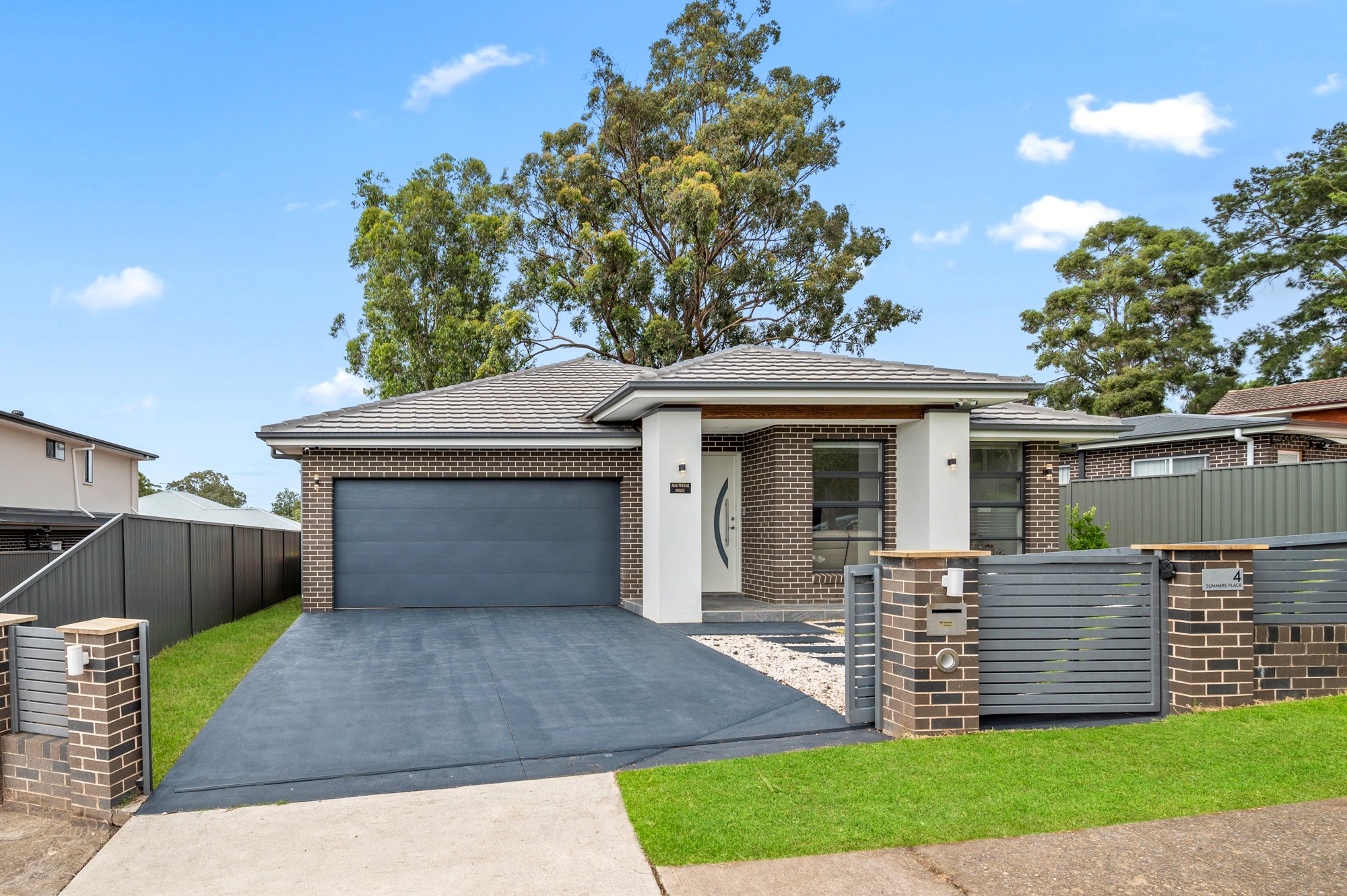 4 Summers Place, Bradbury, NSW 2560