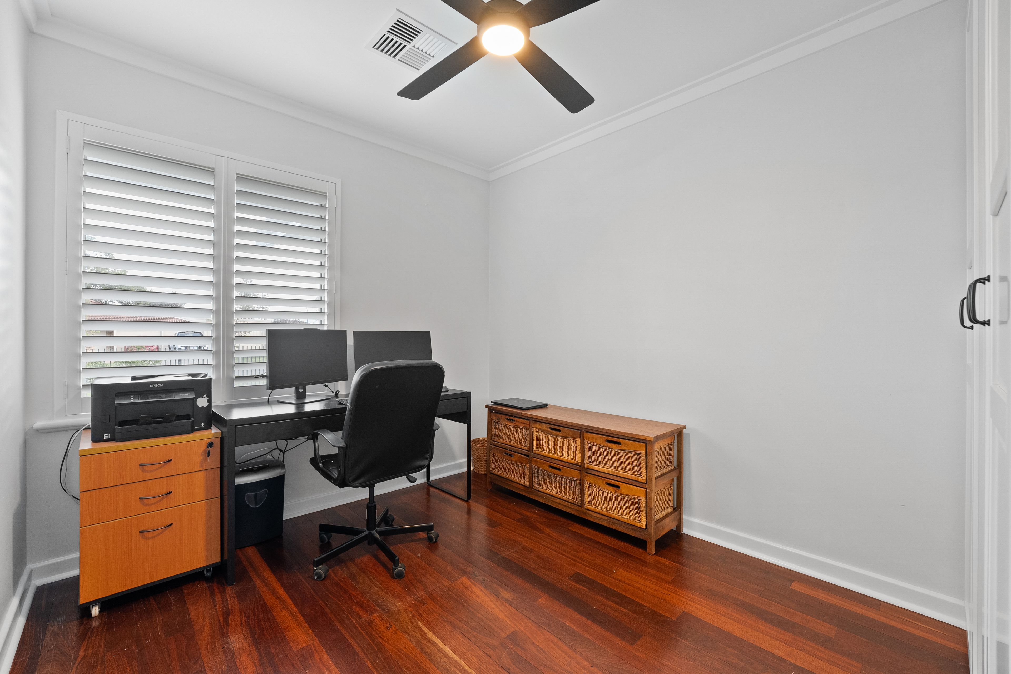 1 Allen Close — photo 18 of 30