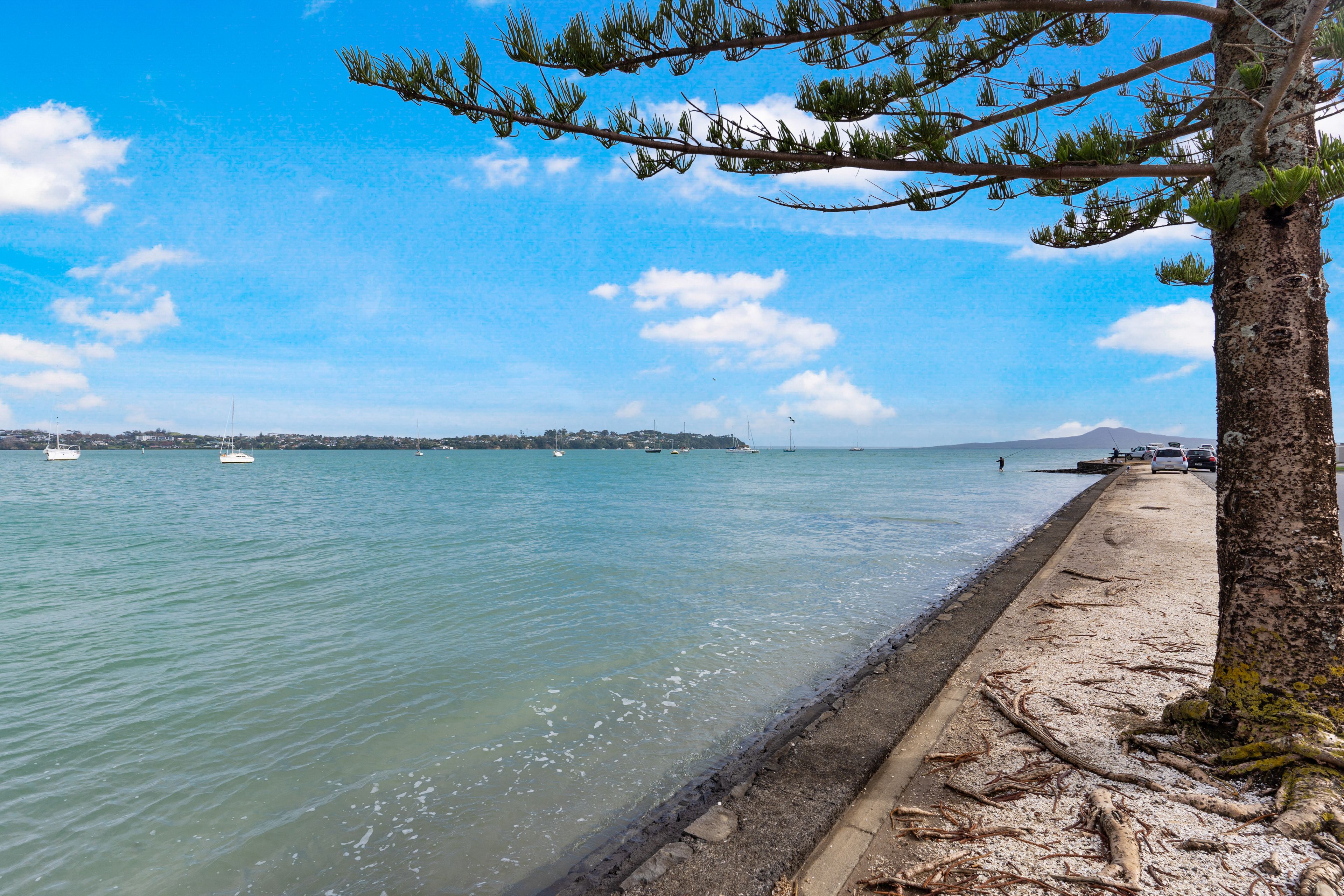 1/10 The Parade, Bucklands Beach, Manukau City