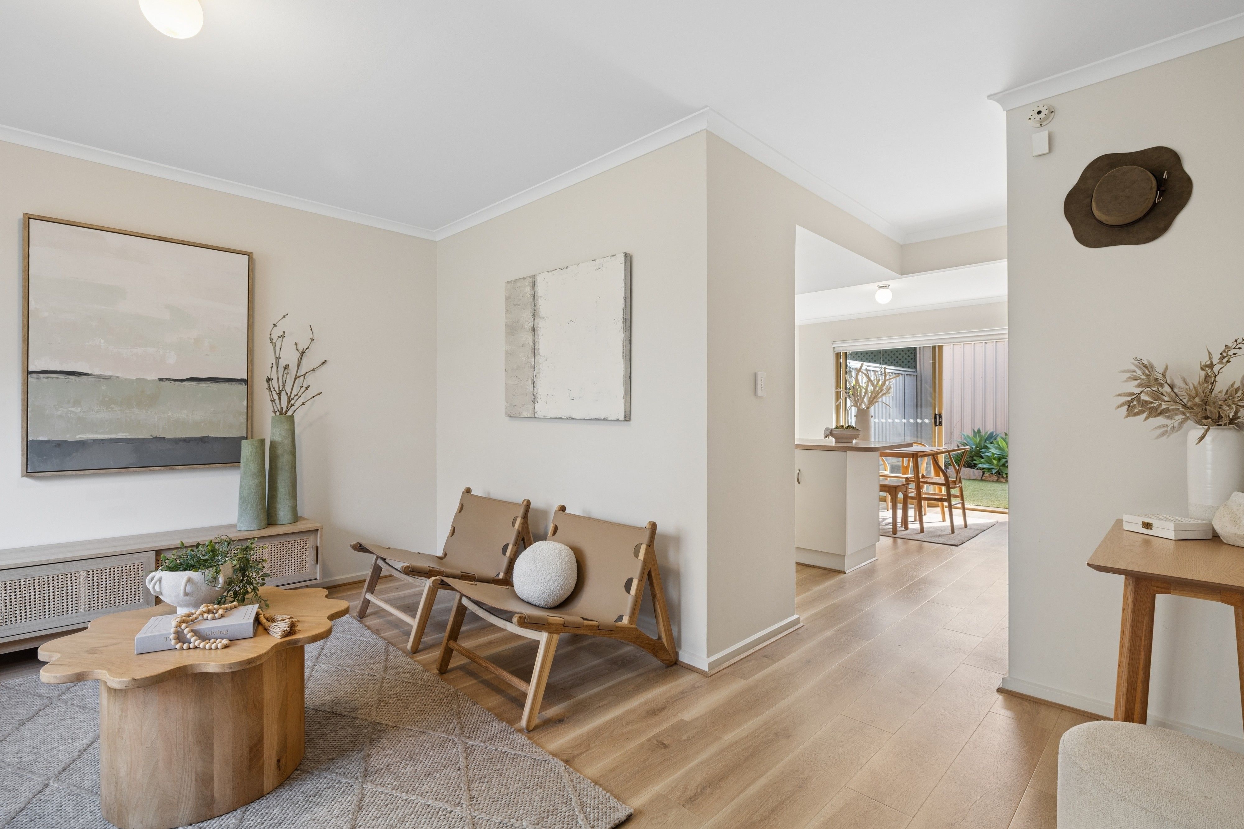 2/9 Mayfair Place — photo 4 of 25