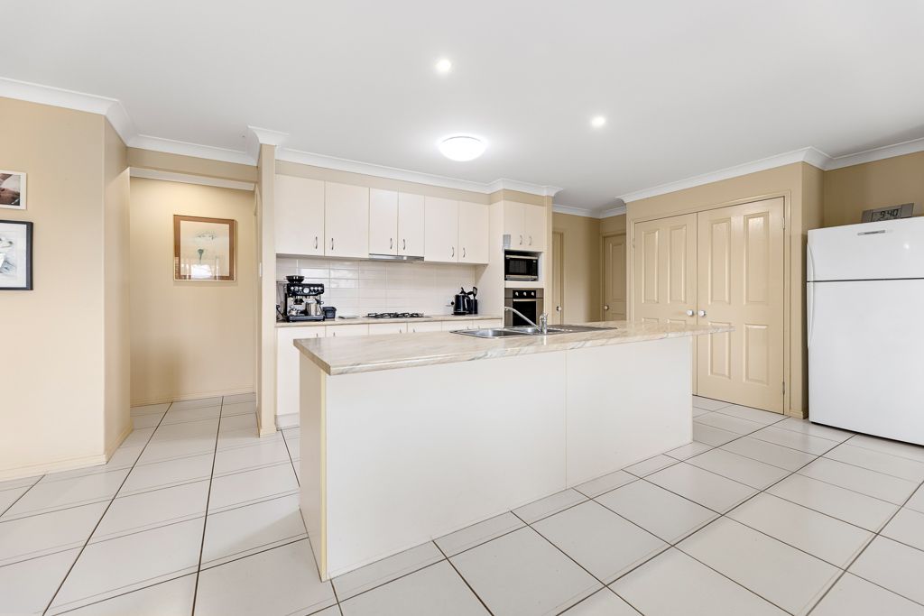 7 Settlers Rise, Woolmar, QLD 4515