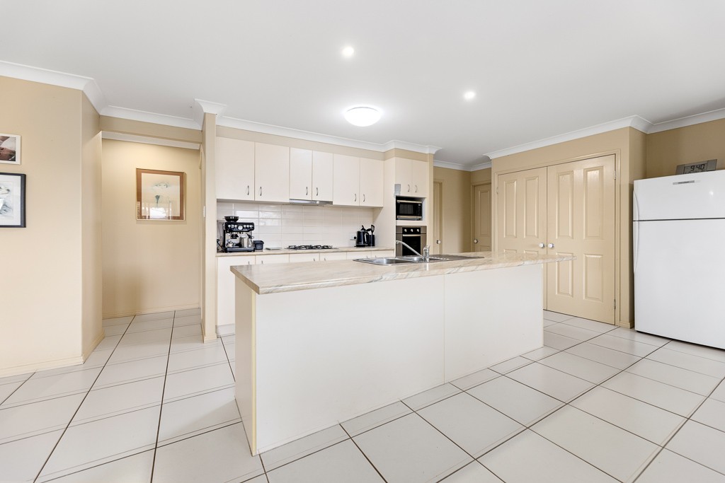 7 Settlers Rise, Woolmar, QLD 4515