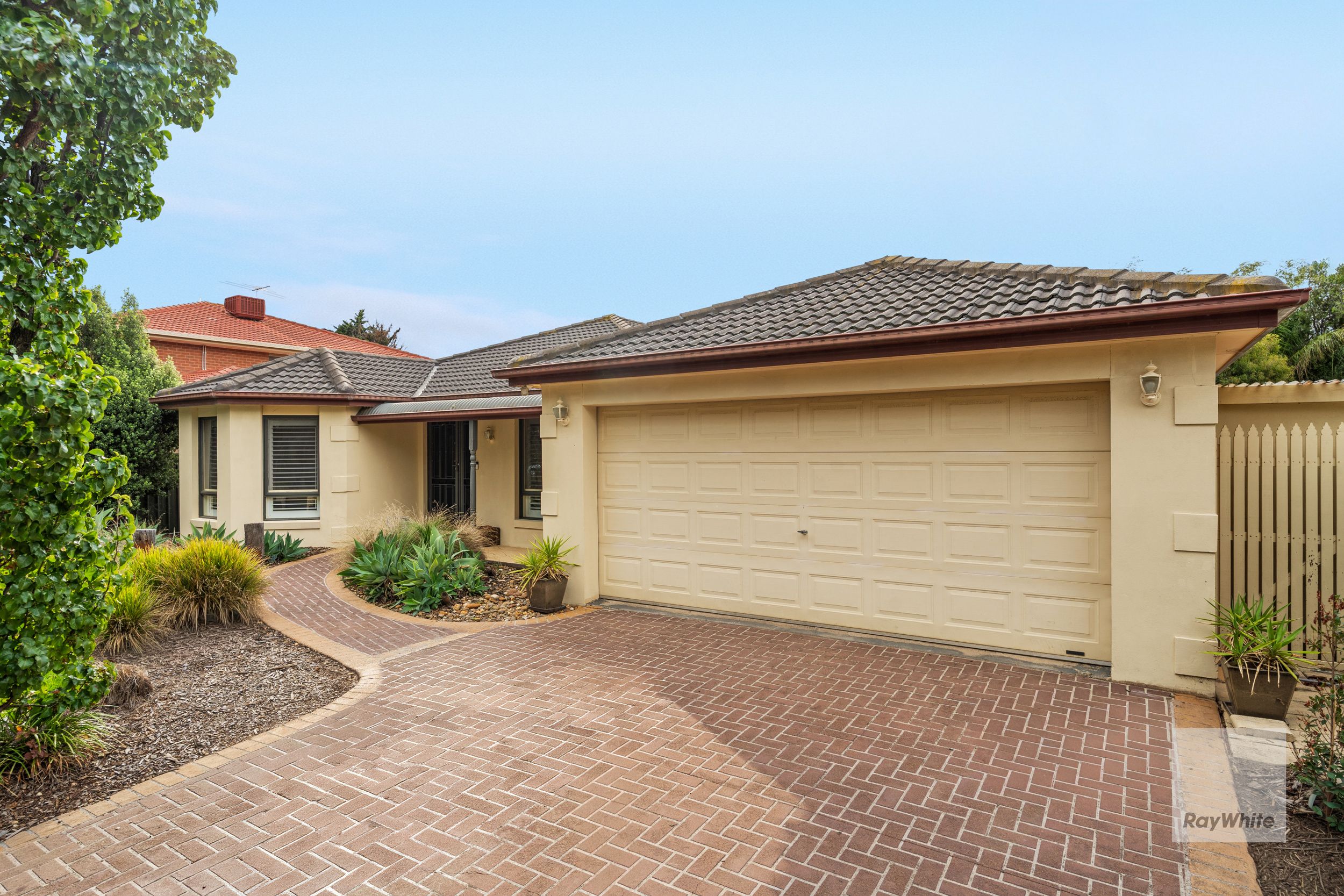 4 Kyneton Circuit, Caroline Springs, VIC 3023