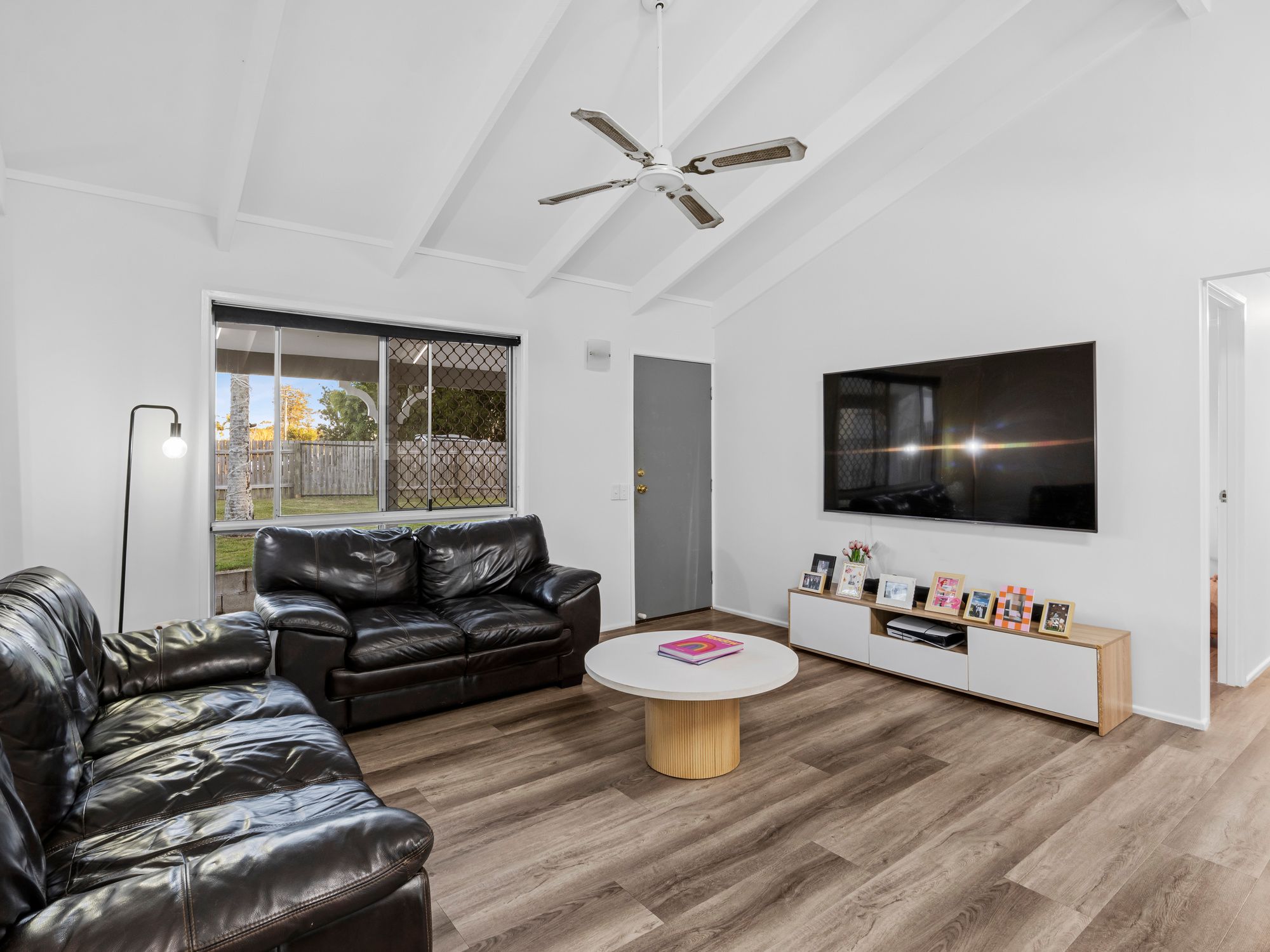16 Geelong Court — photo 6 of 16