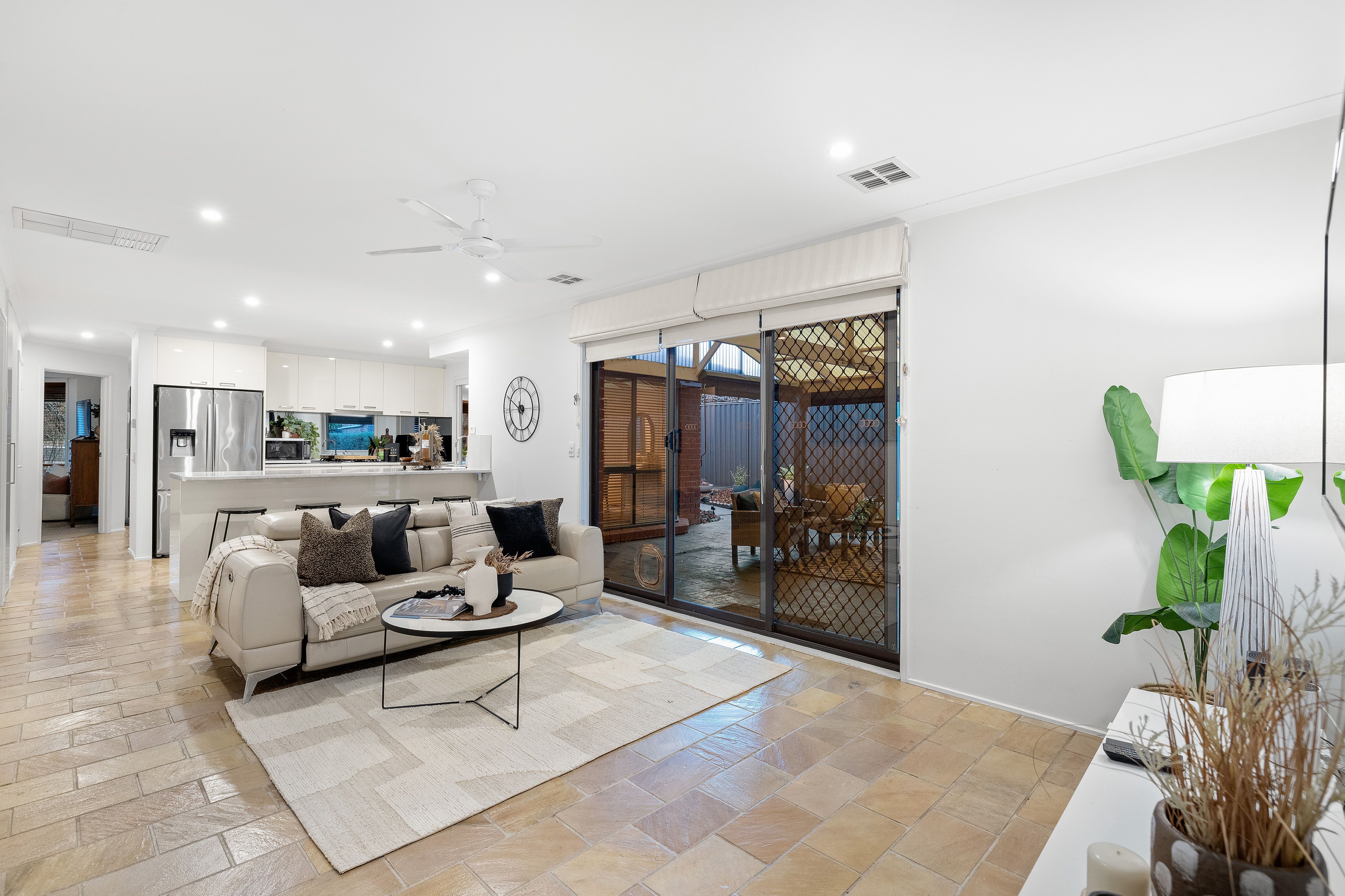 17 Colesbourne Court — photo 7 of 21