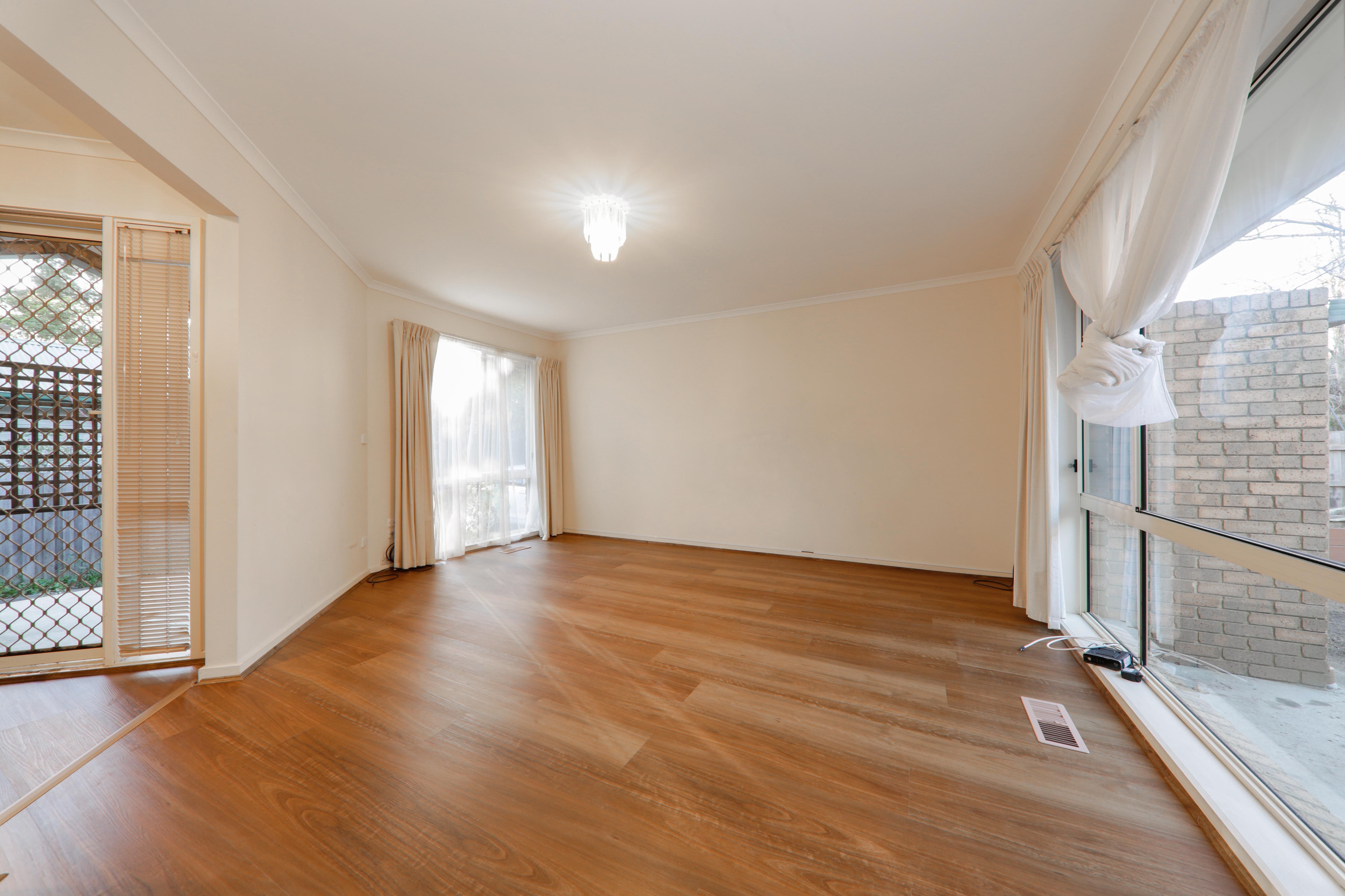 2/4 Allen Street, Glen Waverley, VIC 3150