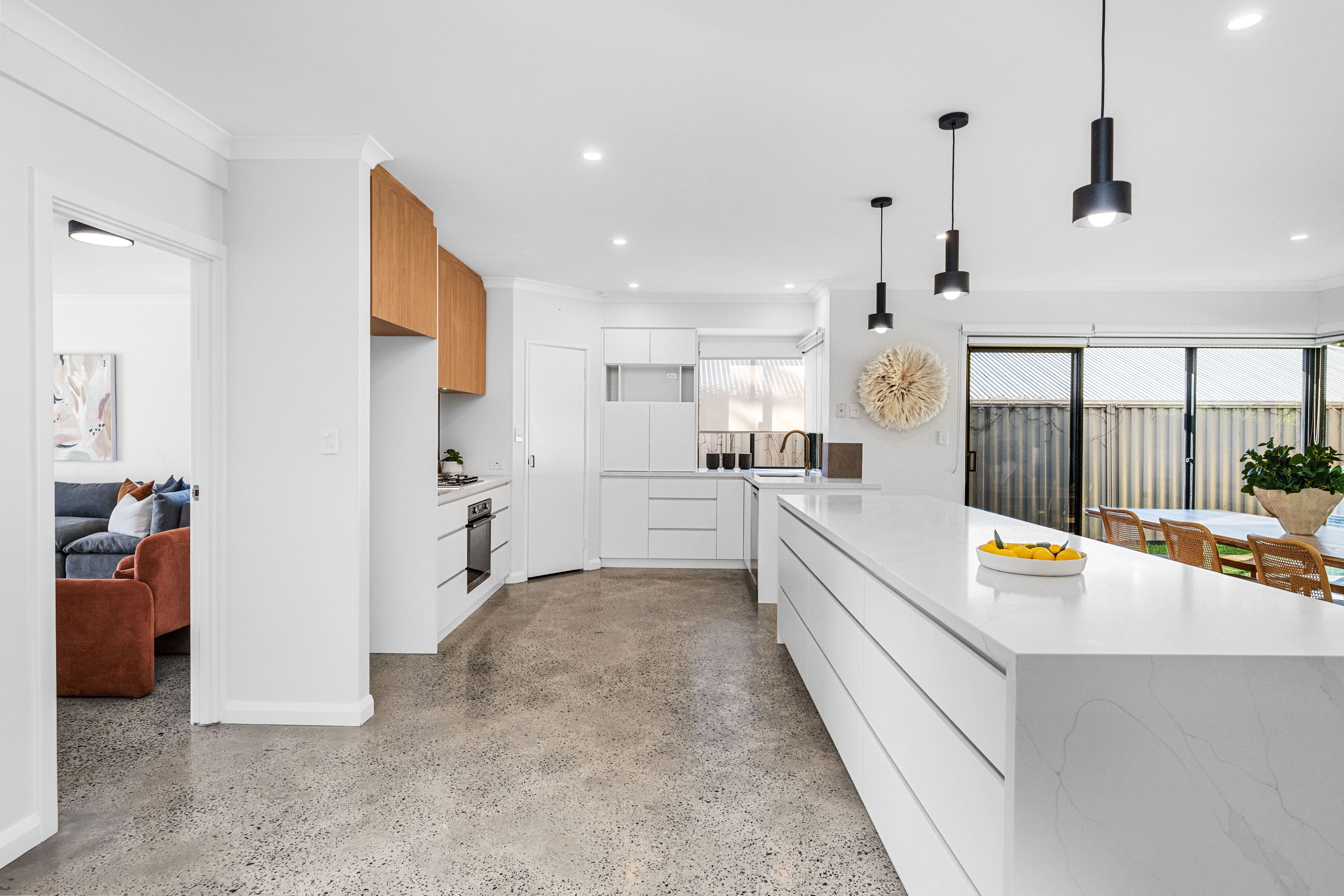 49 Somerset Crescent — photo 12 of 30