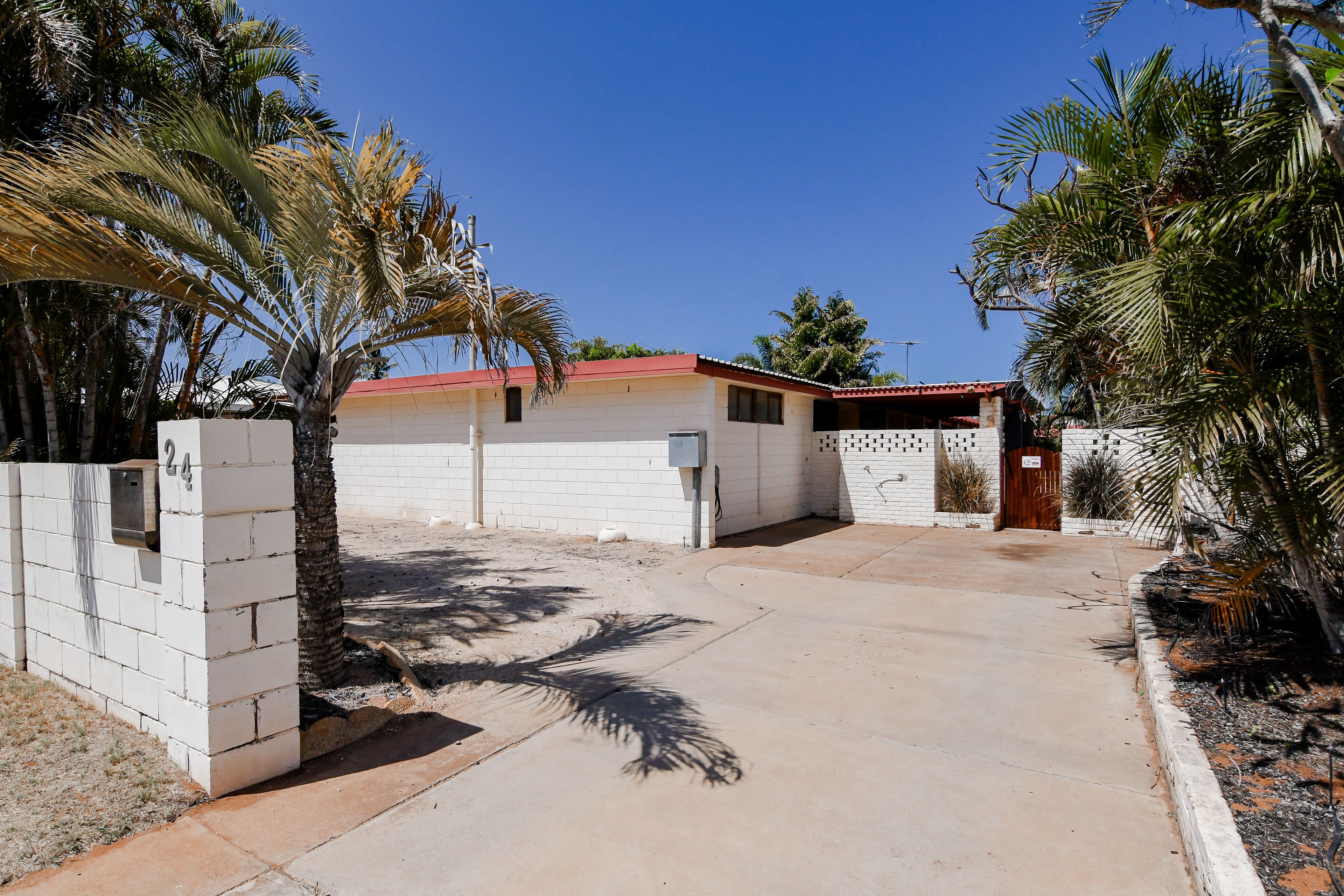 24 Baston Street, Carnarvon, WA 6701