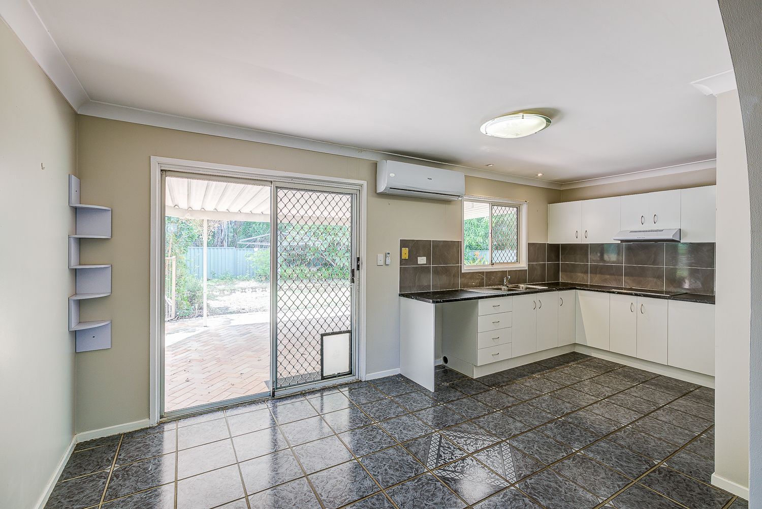 48 Centaurus Crescent, Regents Park, QLD 4118