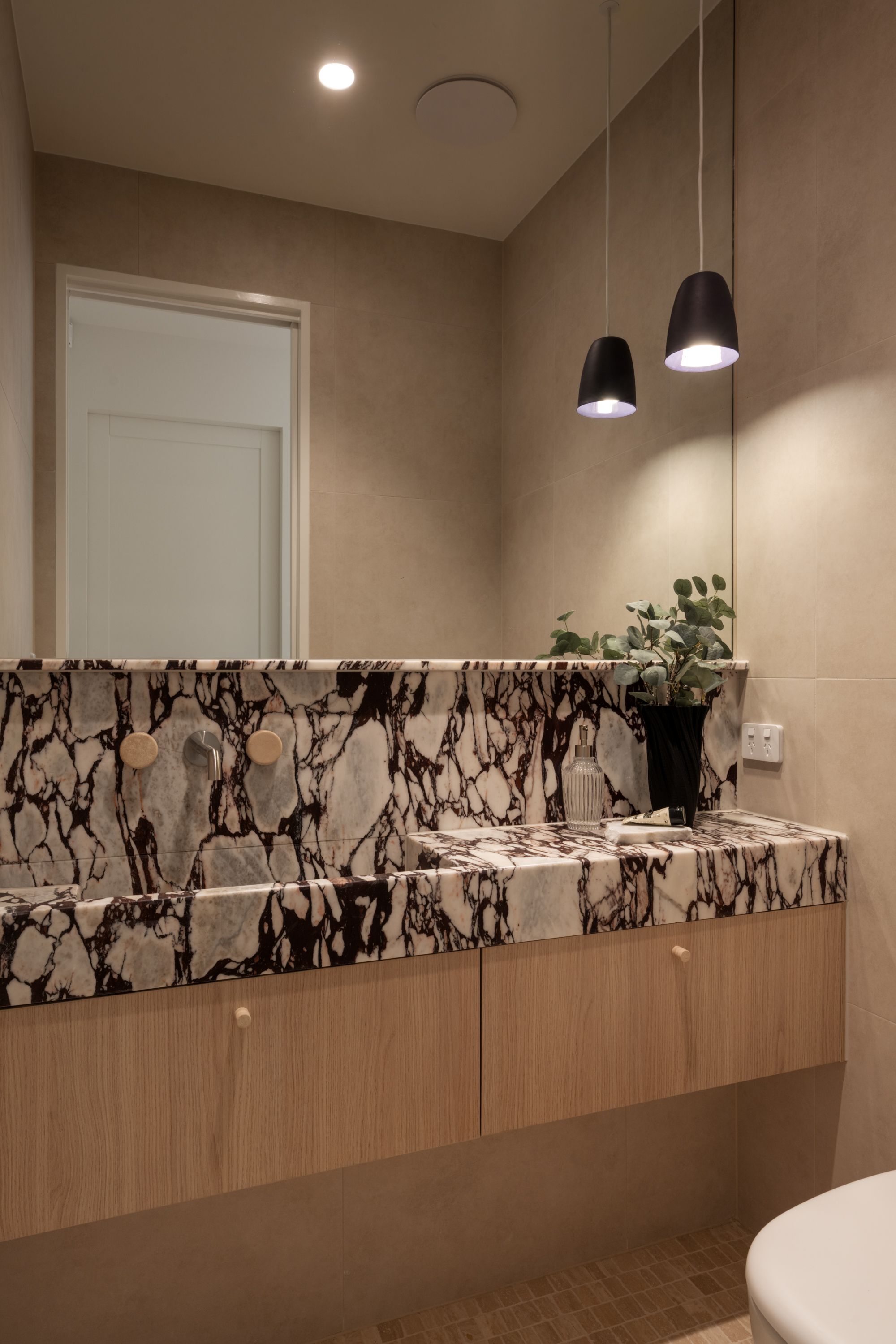36 Dennis Street — photo 18 of 24