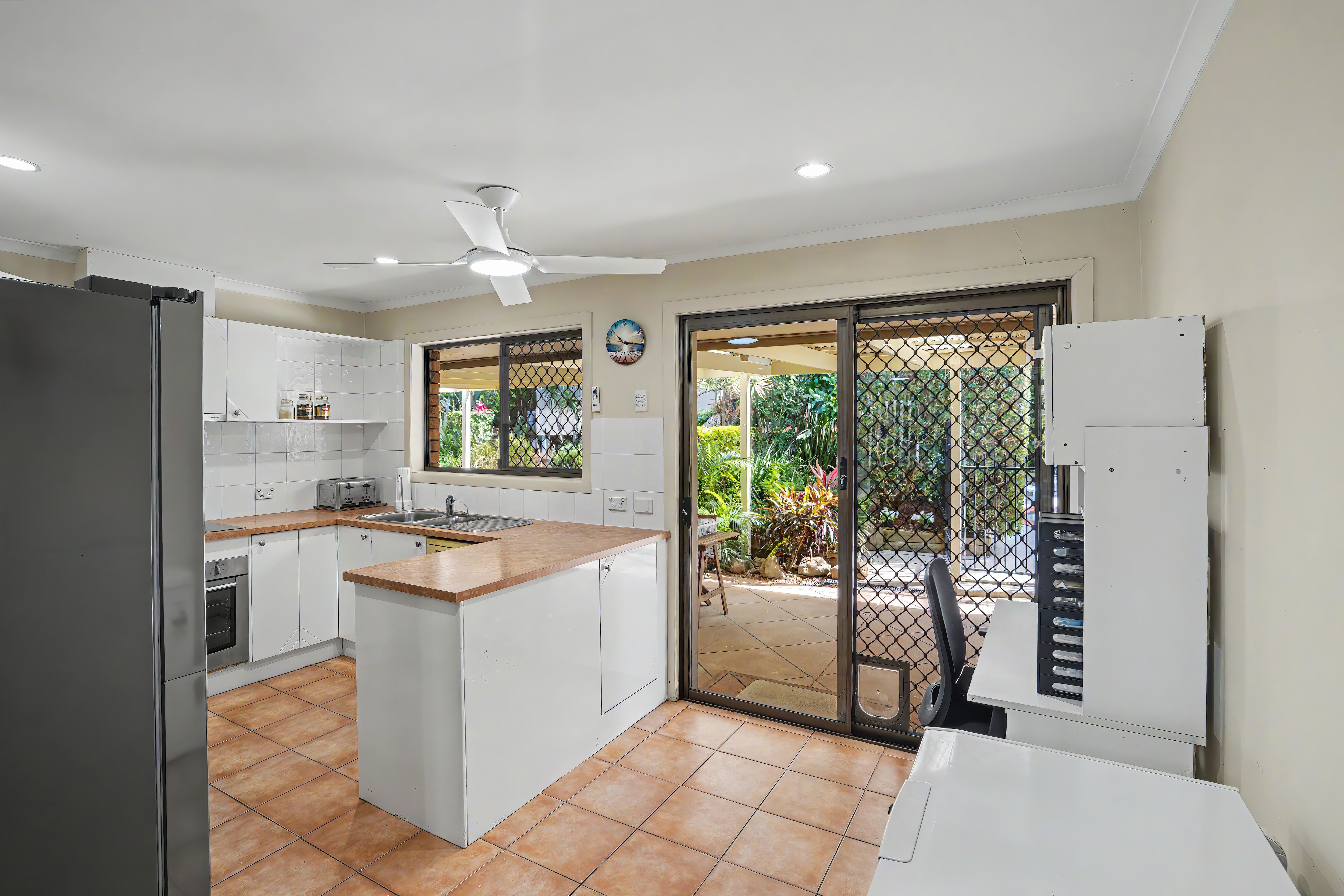 205 Heeb Street — photo 8 of 25