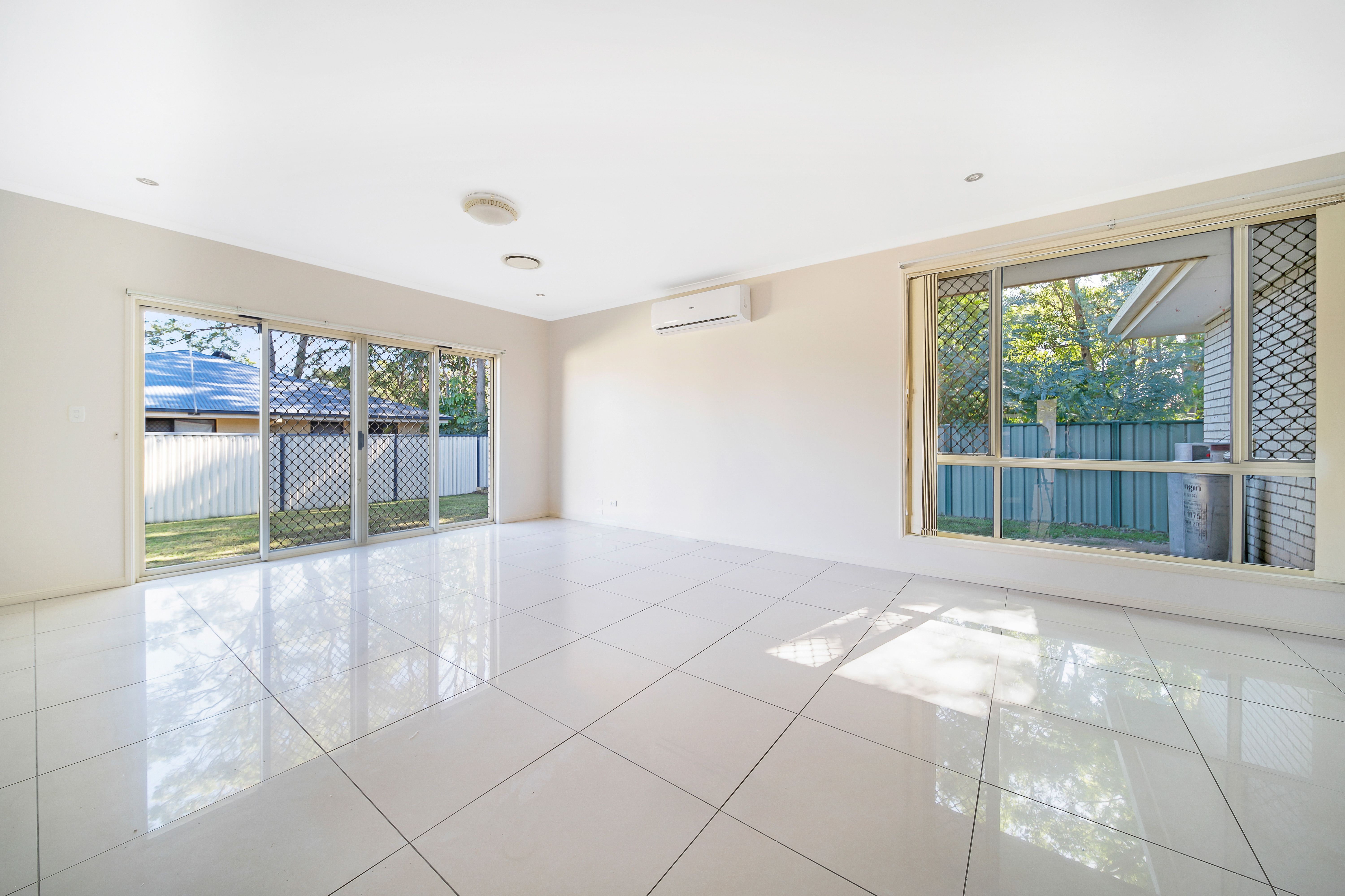 12A Dart Avenue, Kingston, QLD 4114
