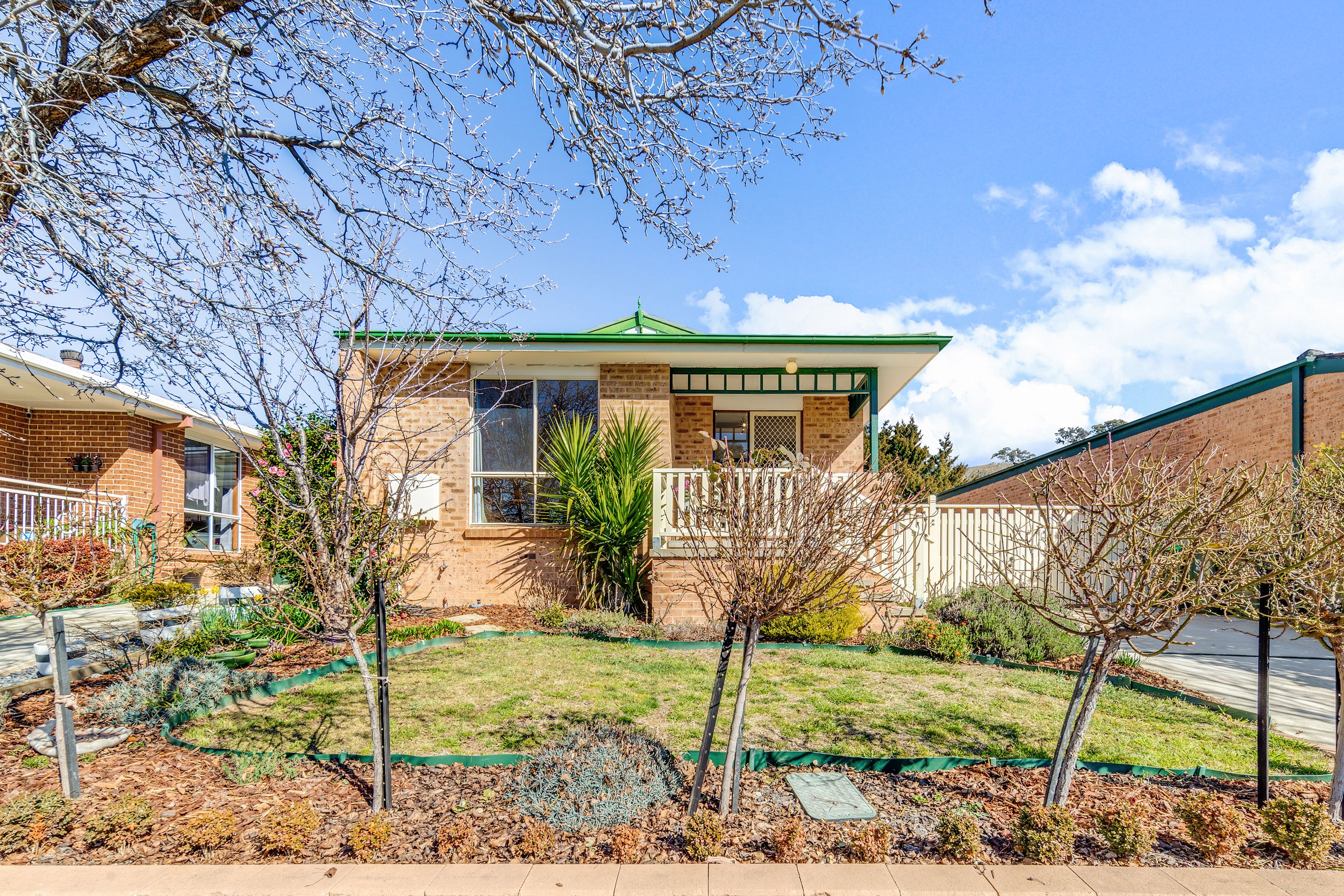 8 Thurgood Court, Gordon, ACT 2906