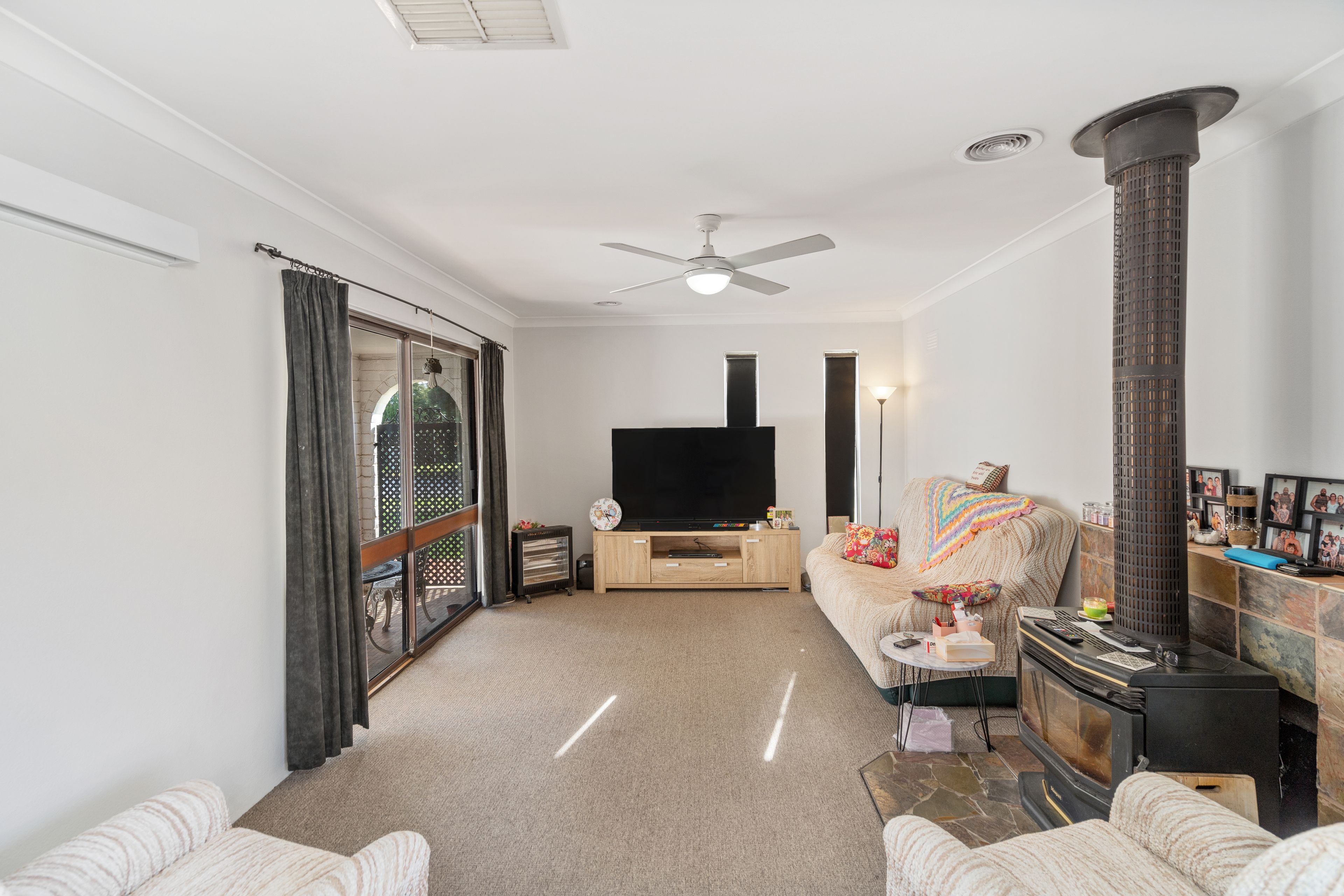 3 Crisp Drive, FLOWERDALE, NSW 2650