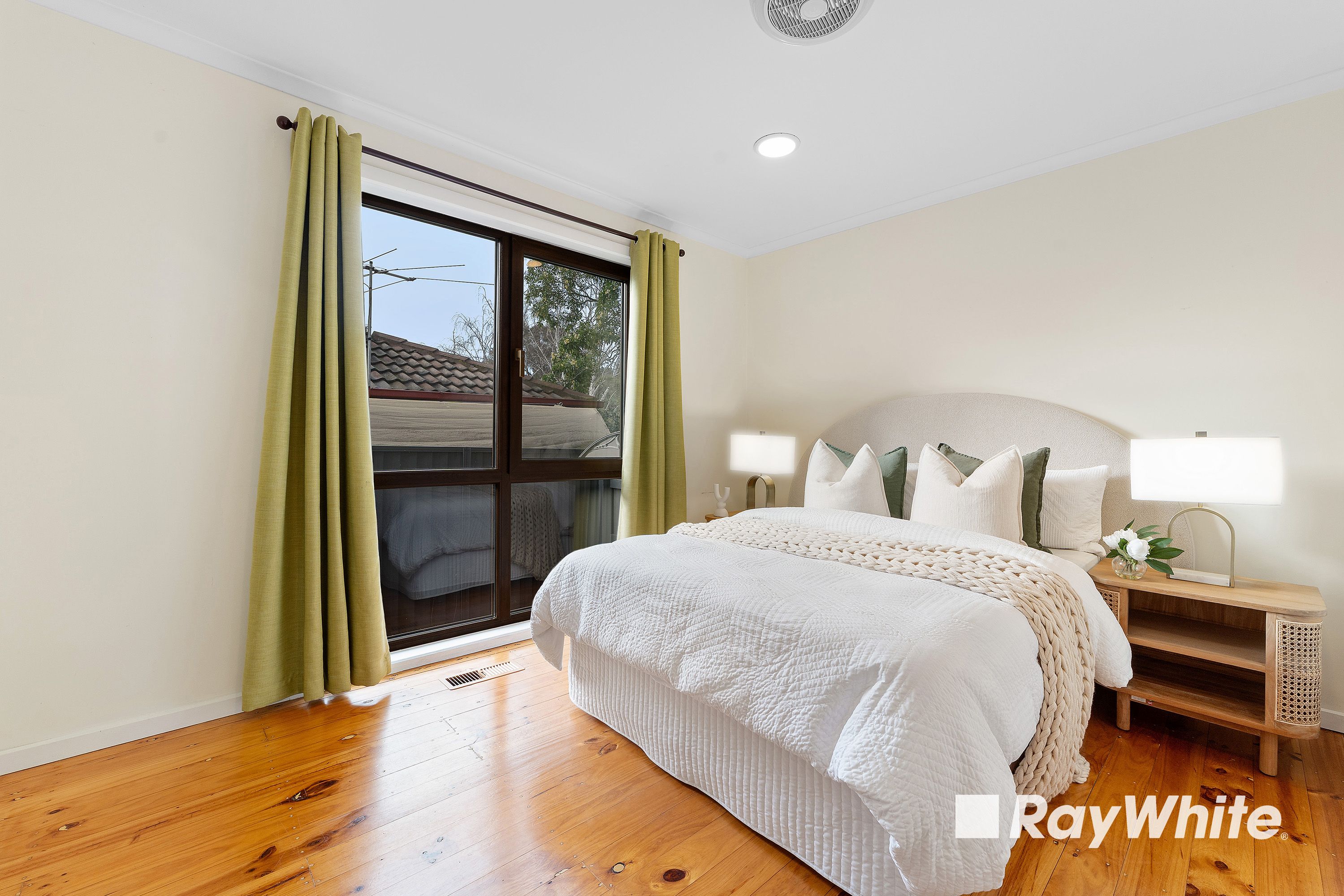 9 Helen Court — photo 11 of 23