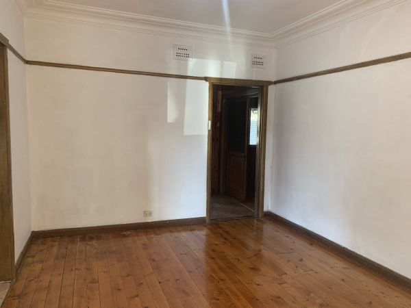 208 Cumberland Road, Auburn, NSW 2144