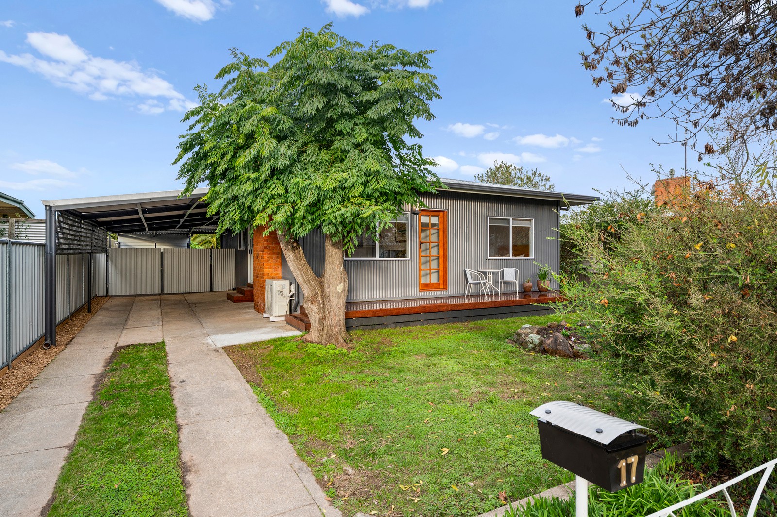 17 Royal Avenue, Benalla, VIC 3672
