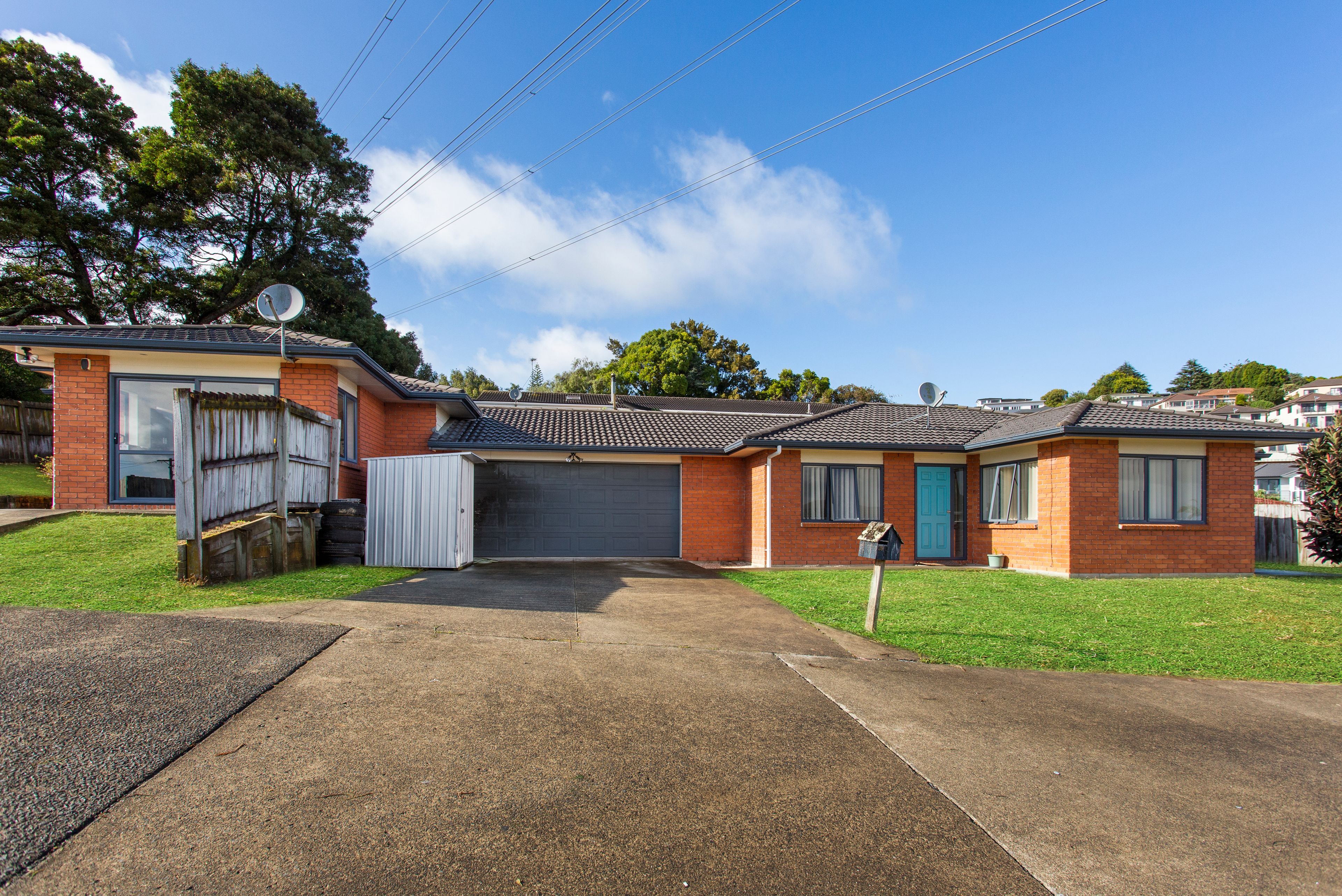 39 Hilltop Road, Flat Bush, Manukau City