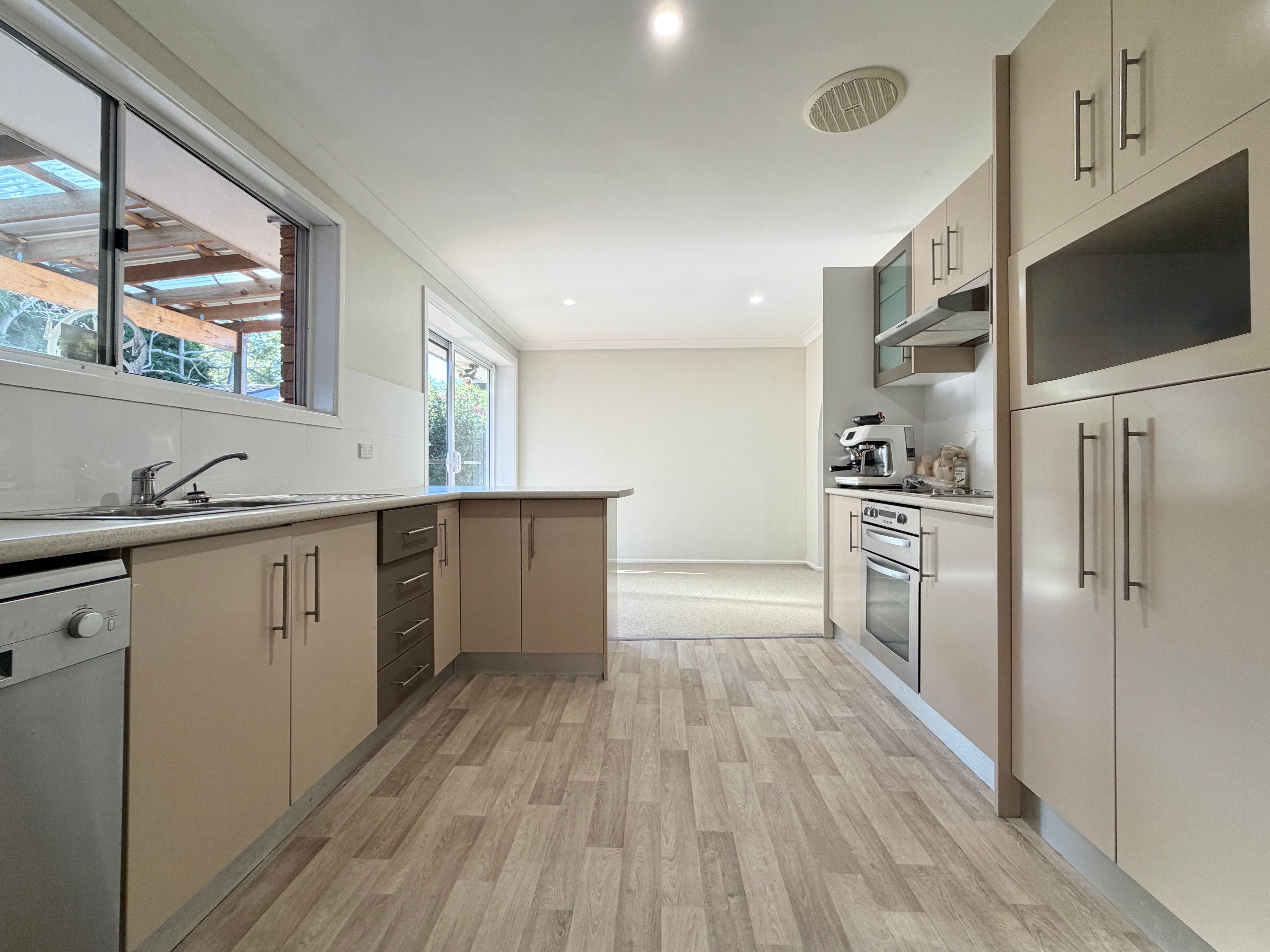 92 Sunrise Avenue, Halekulani, NSW 2262