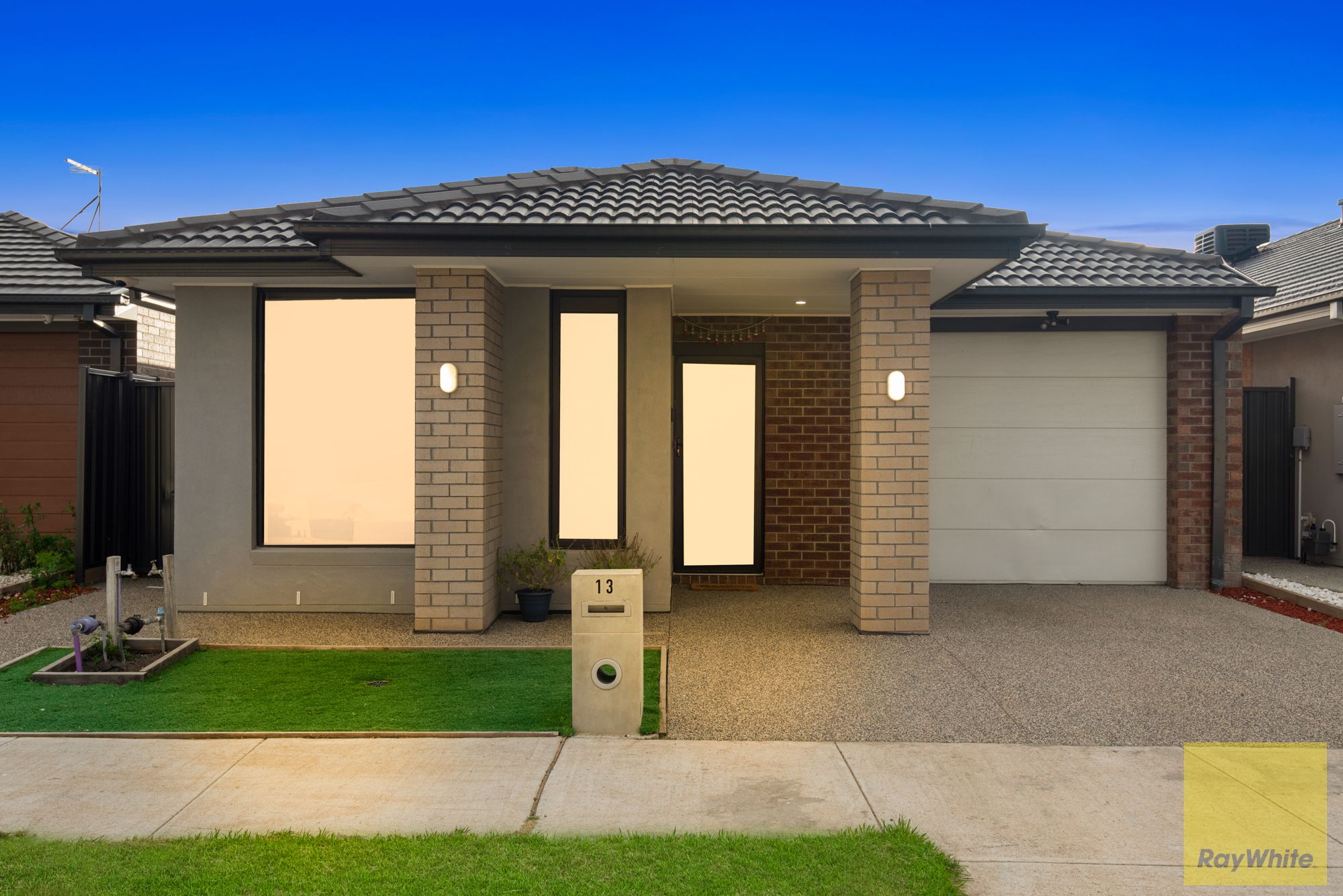 13 Emblem Street, Tarneit, VIC 3029