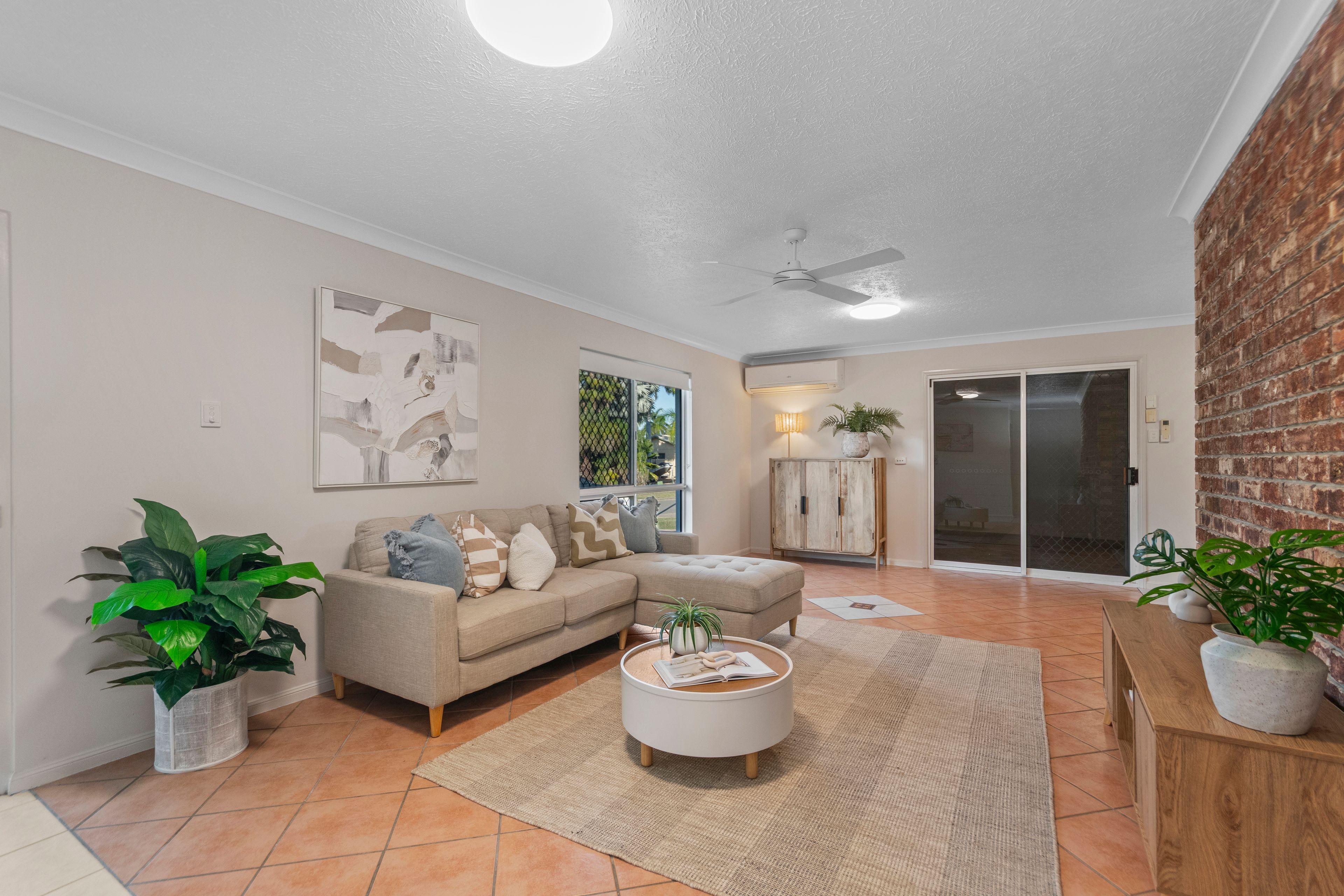 25 Jenkinson Drive, Annandale, QLD 4814
