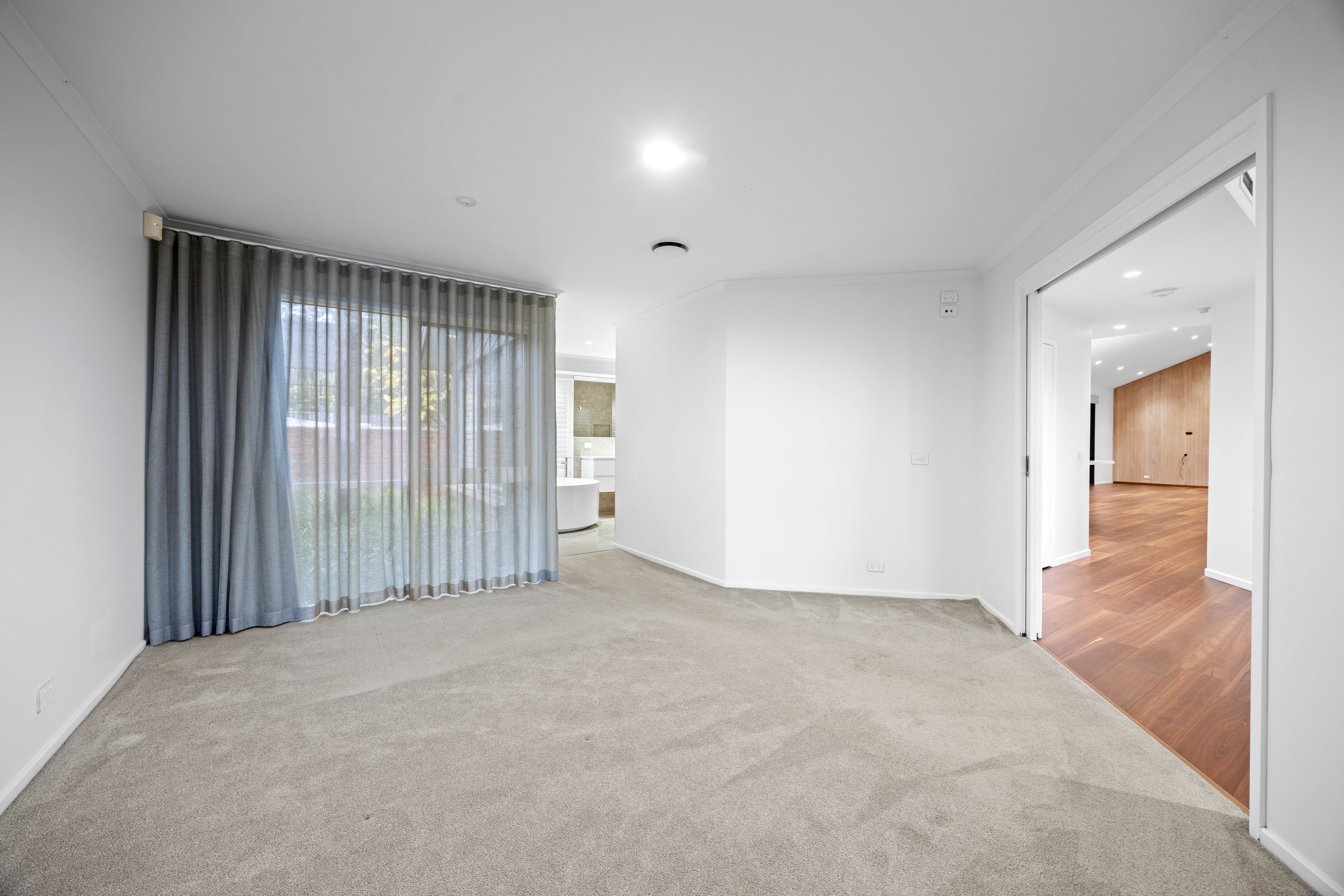 82 Major Crescent — photo 4 of 6