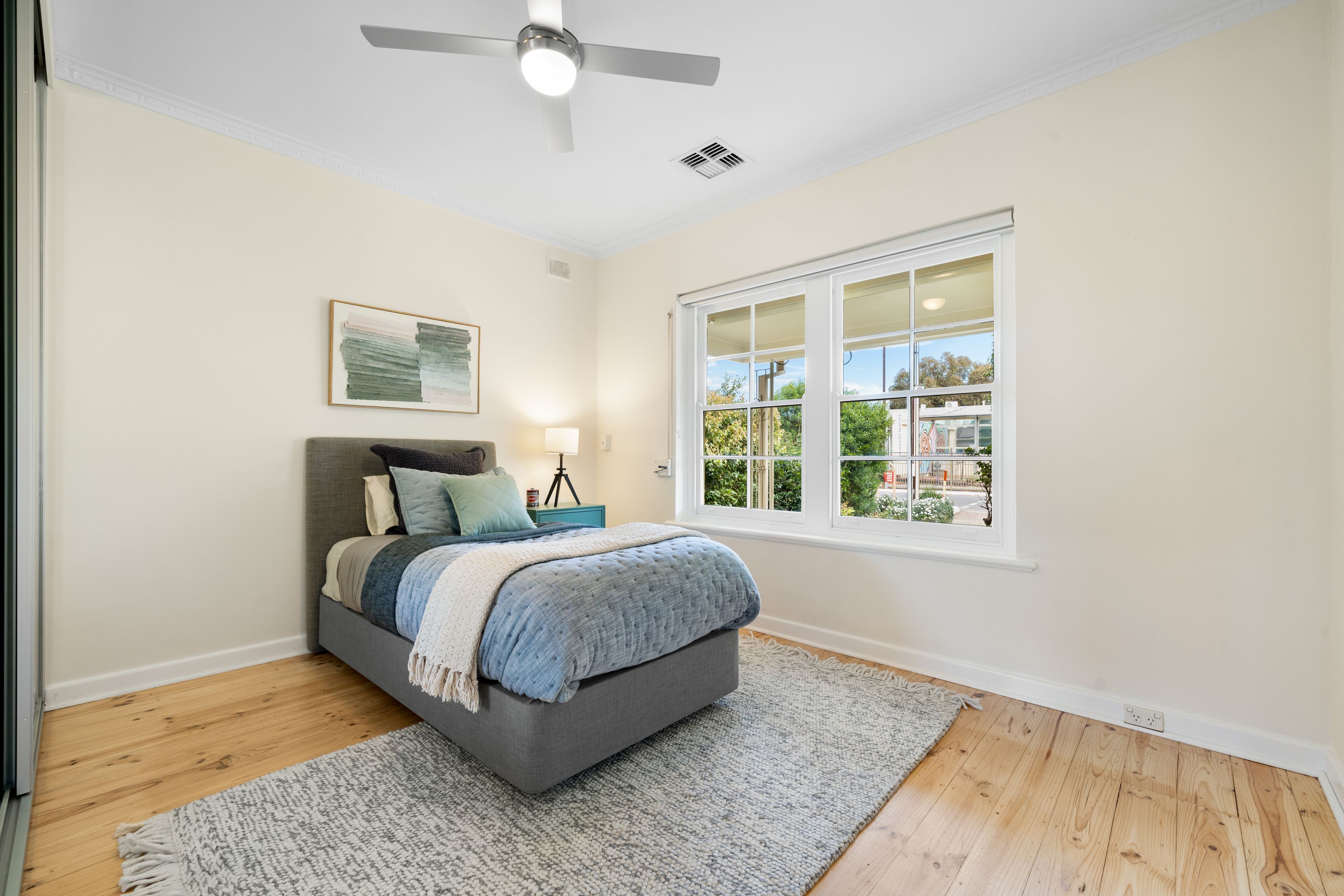 54 Malurus Avenue — photo 9 of 19