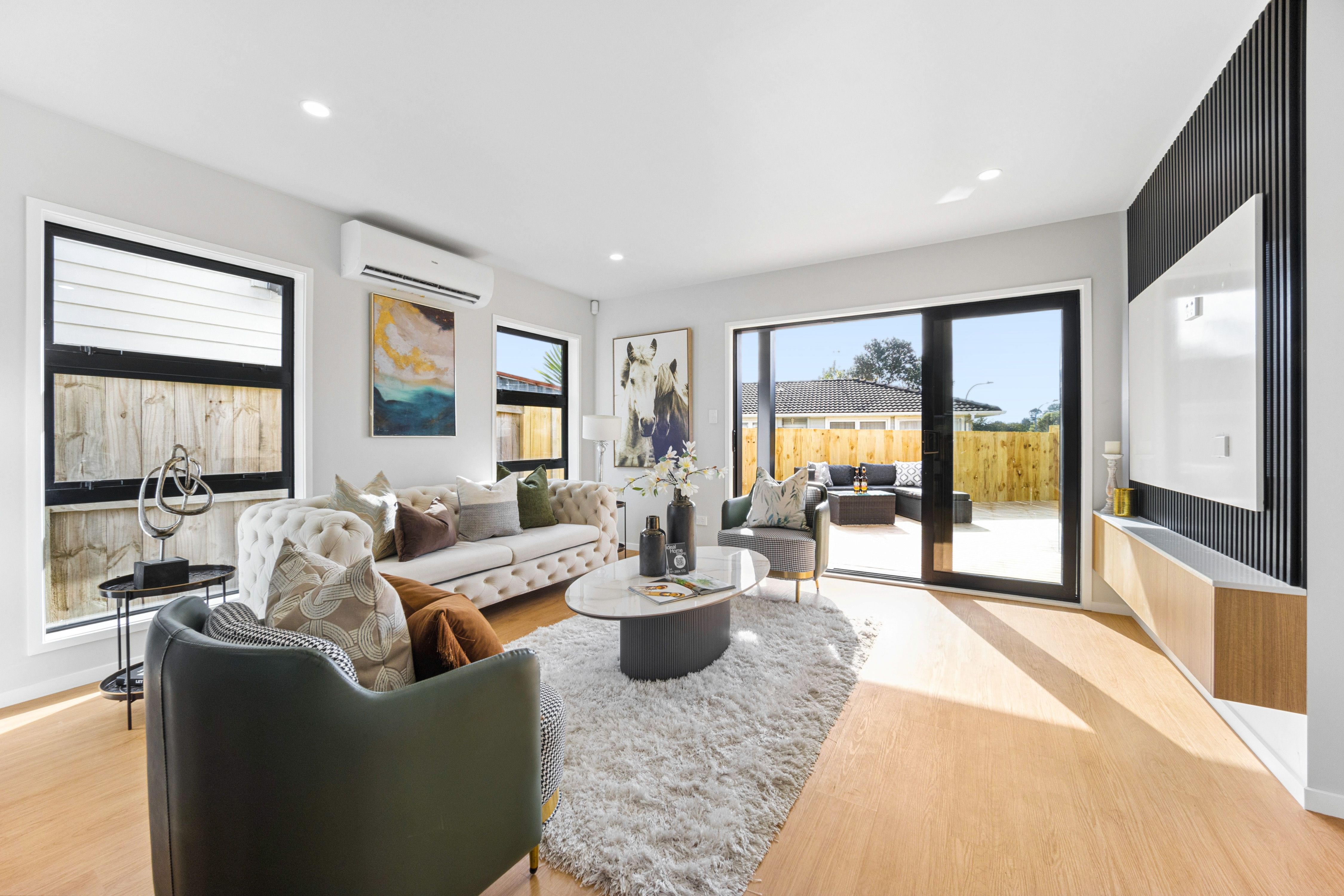 20C Castleford Street, Green Bay, Waitakere City