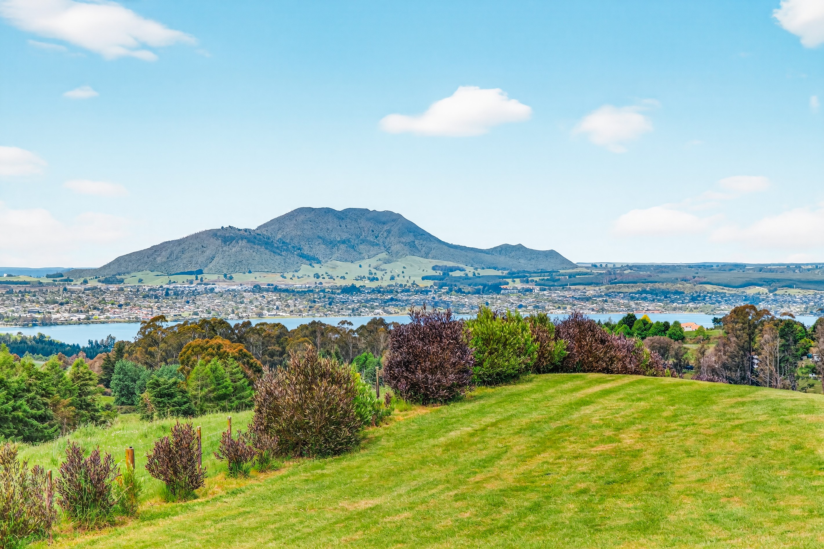 8 Lens Way, Acacia Bay, Taupo District