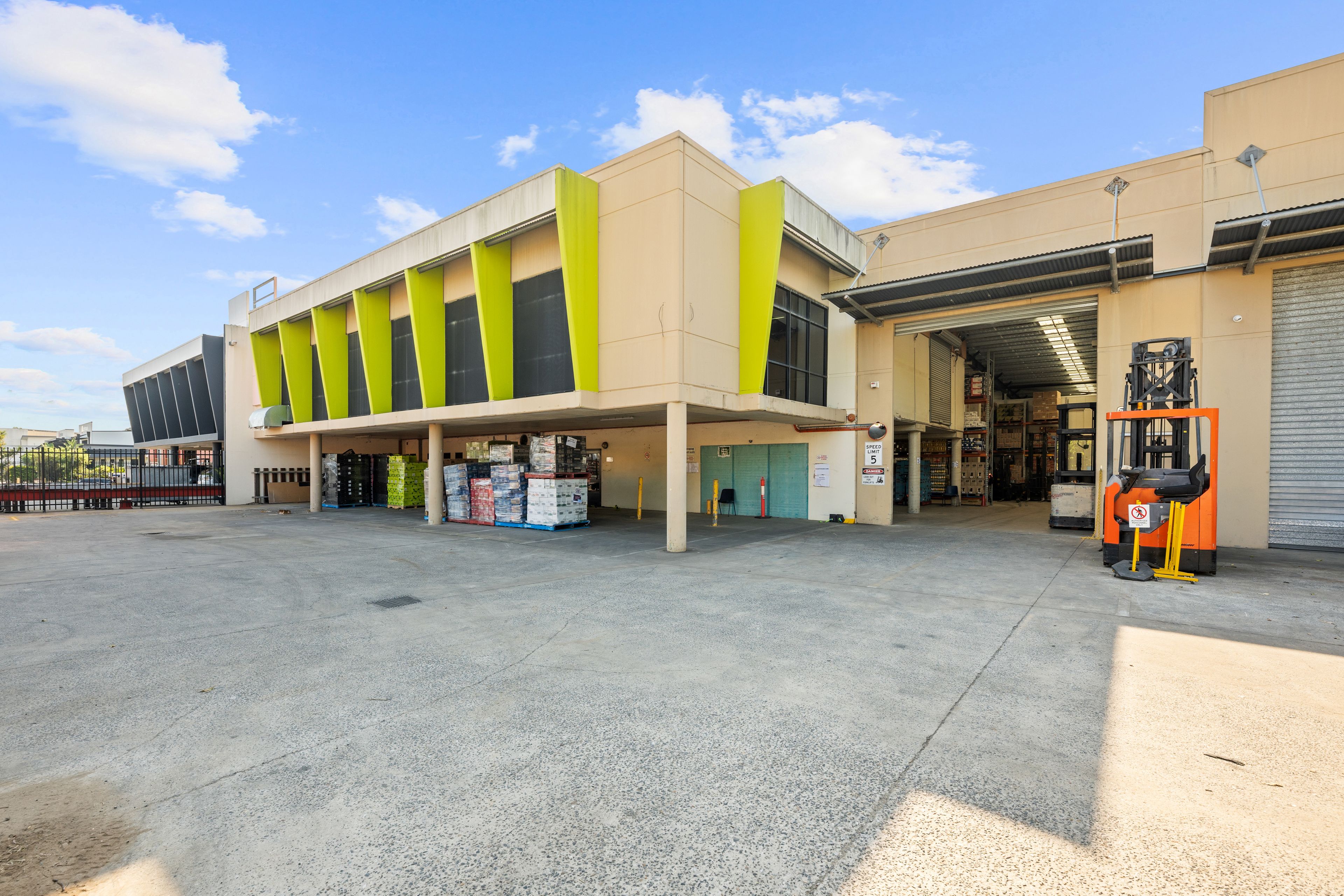 1/1-5 Monte Khoury Drive, Loganholme, QLD 4129