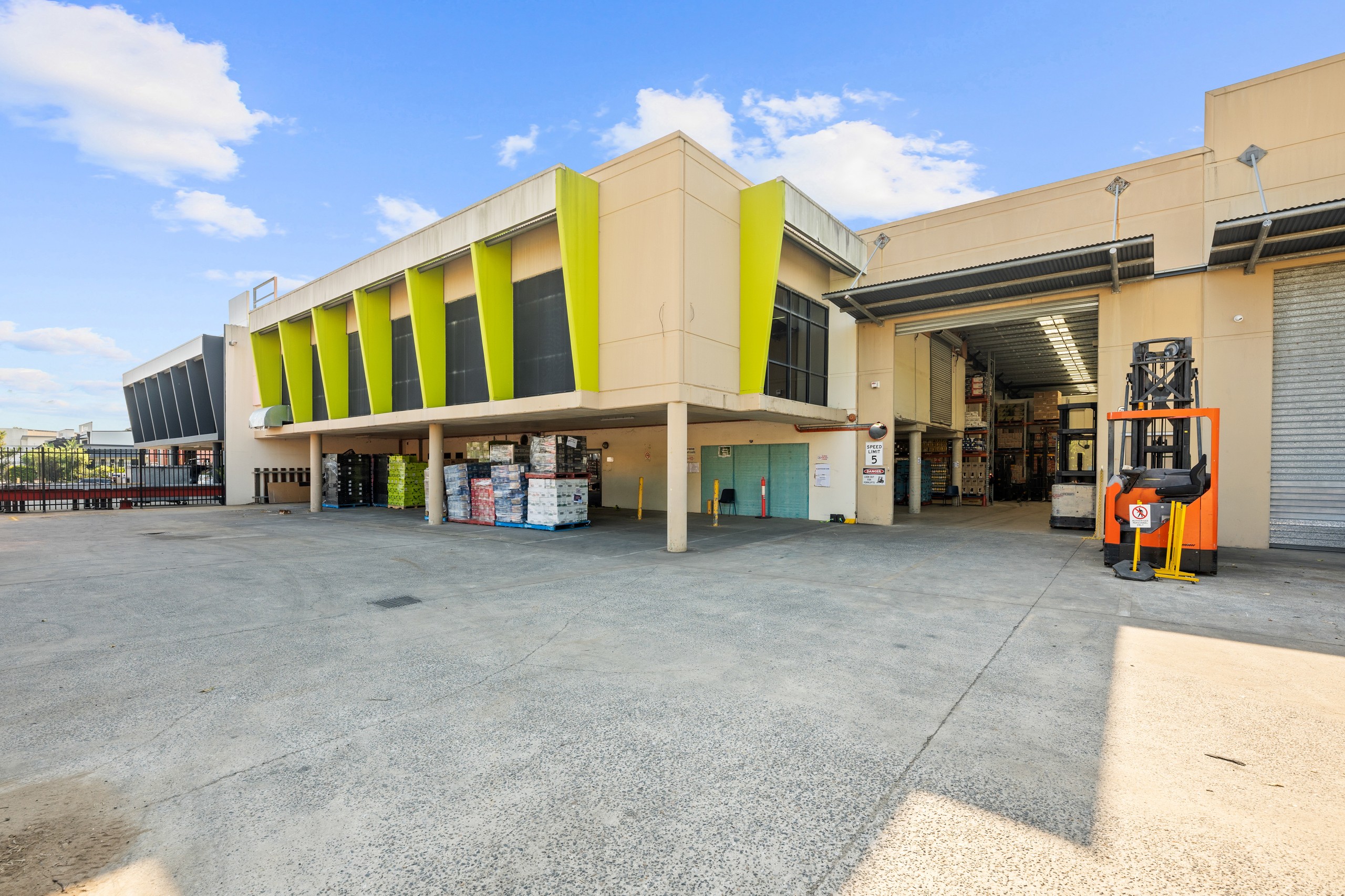 1/1-5 Monte Khoury Drive, Loganholme, QLD 4129