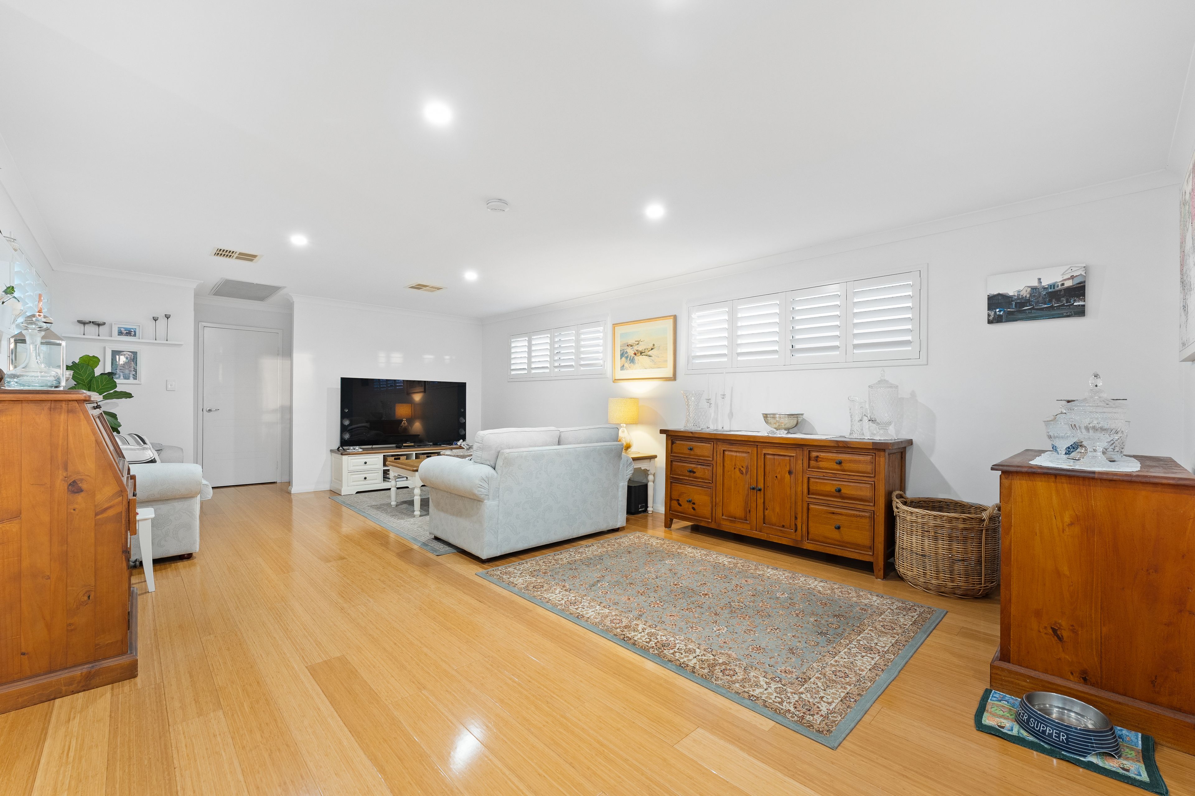 32A Watts Road — photo 11 of 30