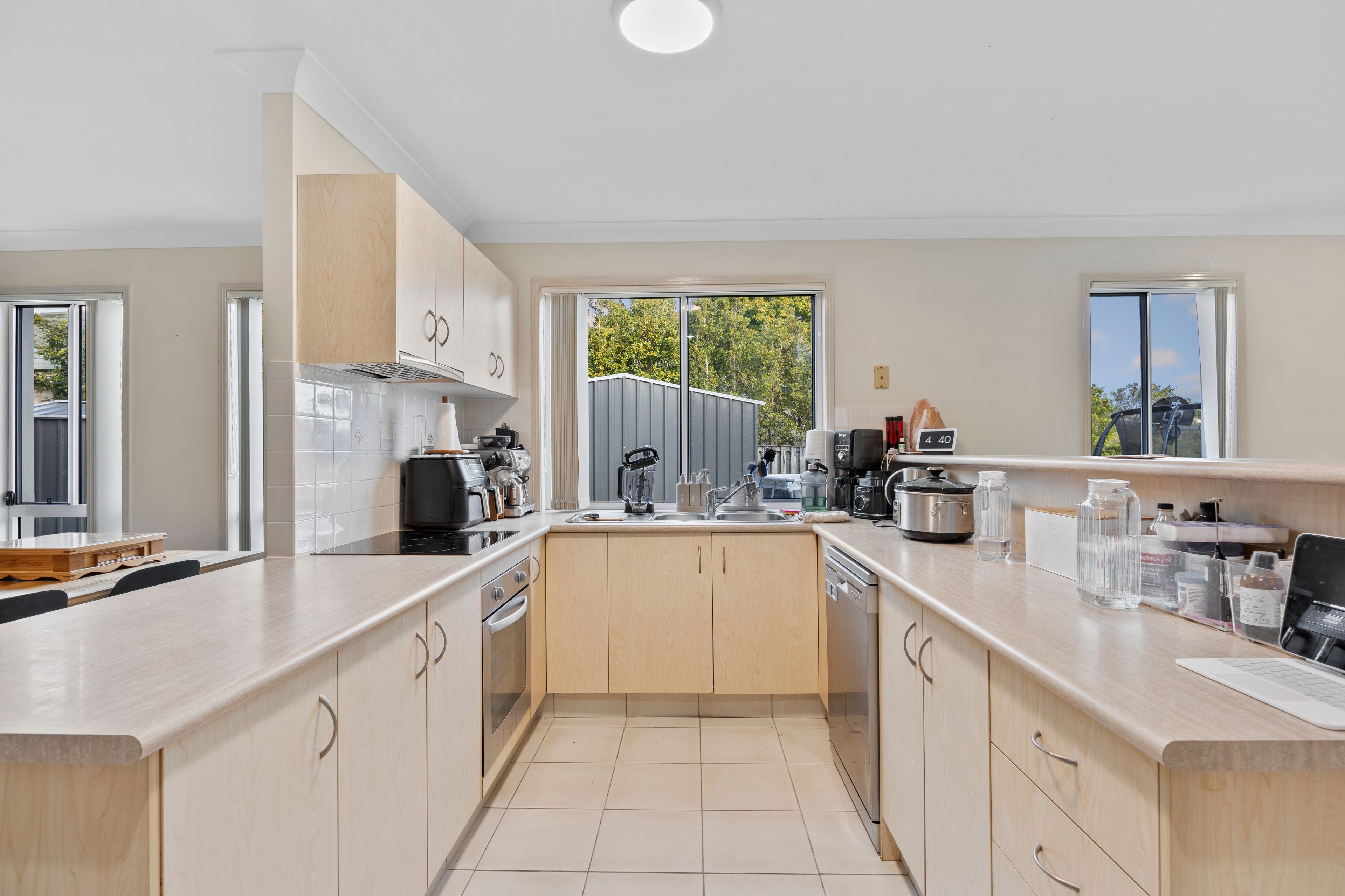 7 Solitaire Place — photo 8 of 23
