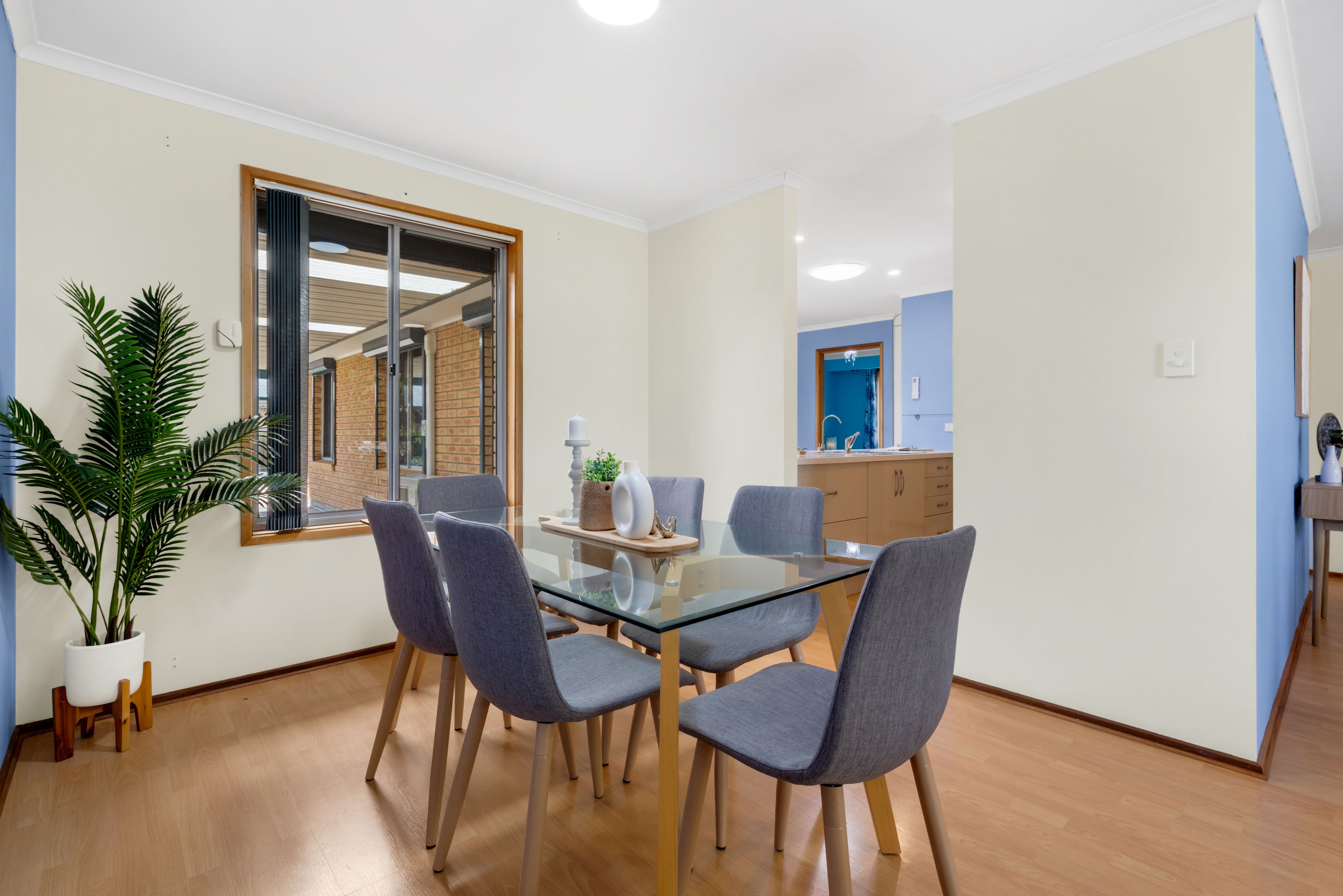 15 Cumbria Way — photo 8 of 28