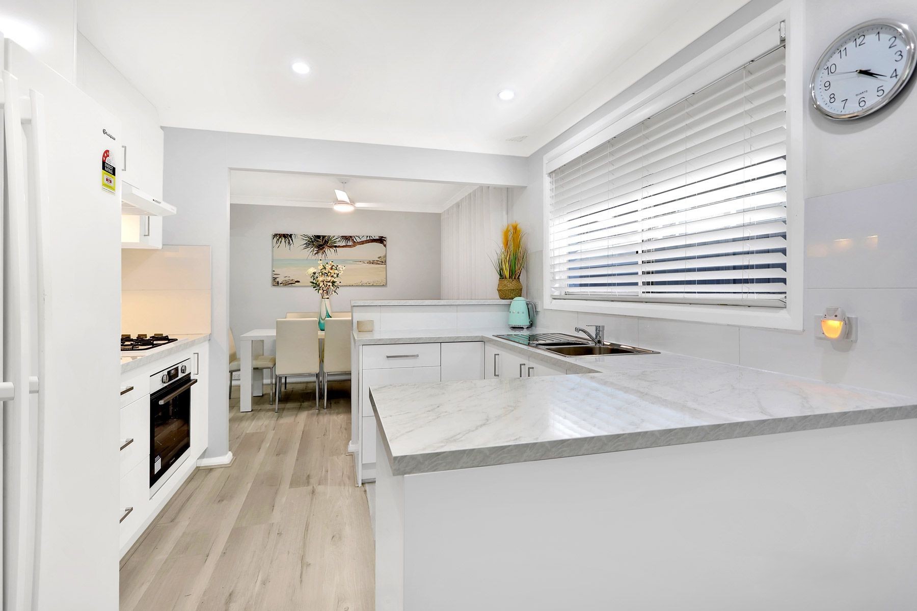 60 Menzies Circuit, St Clair, NSW 2759