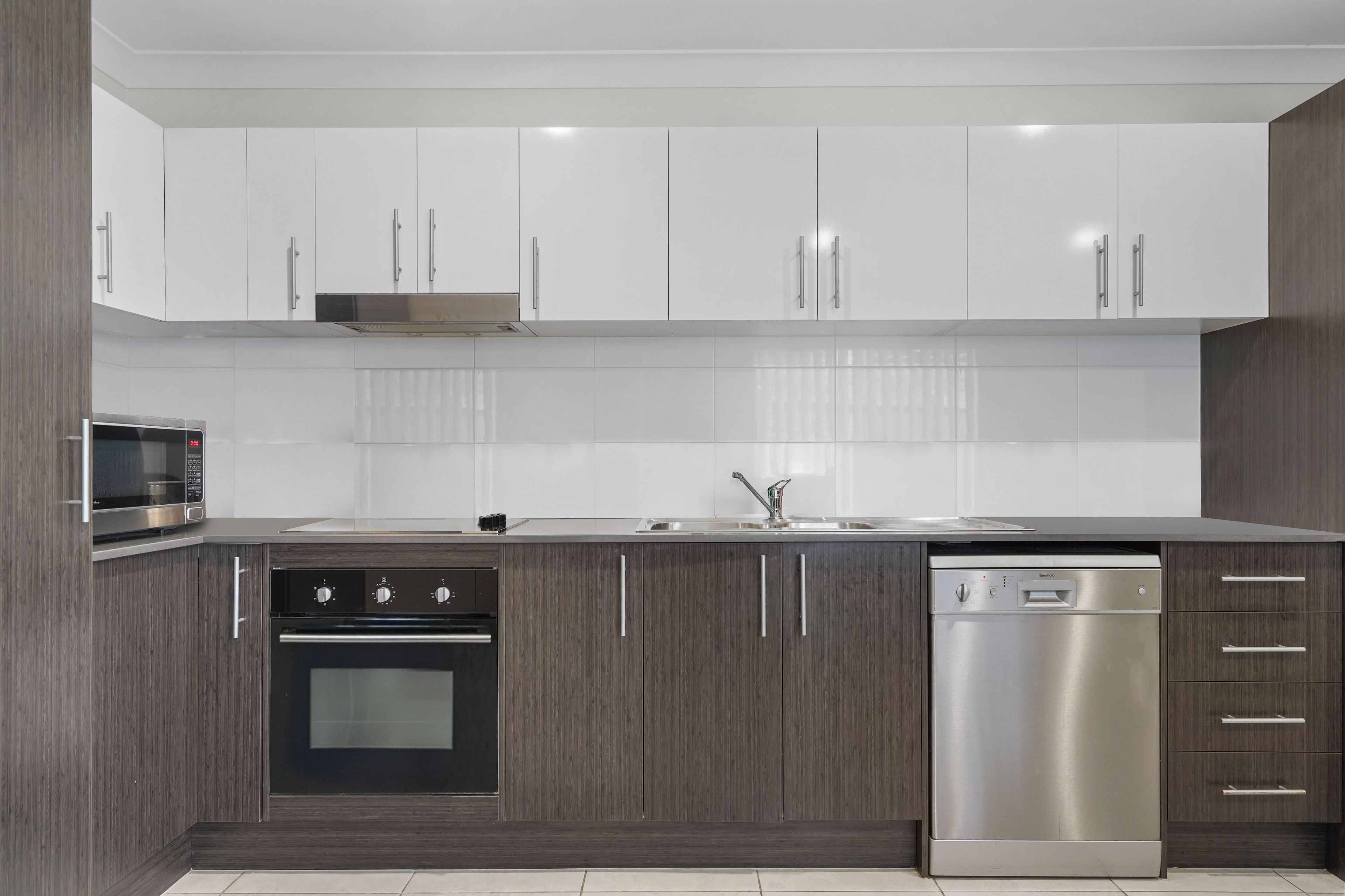 235 Edwards Street — photo 5 of 23