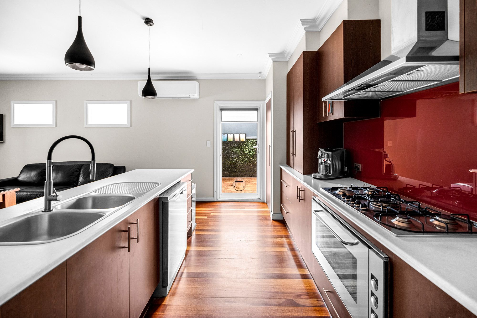 32 Carter Avenue — photo 6 of 24