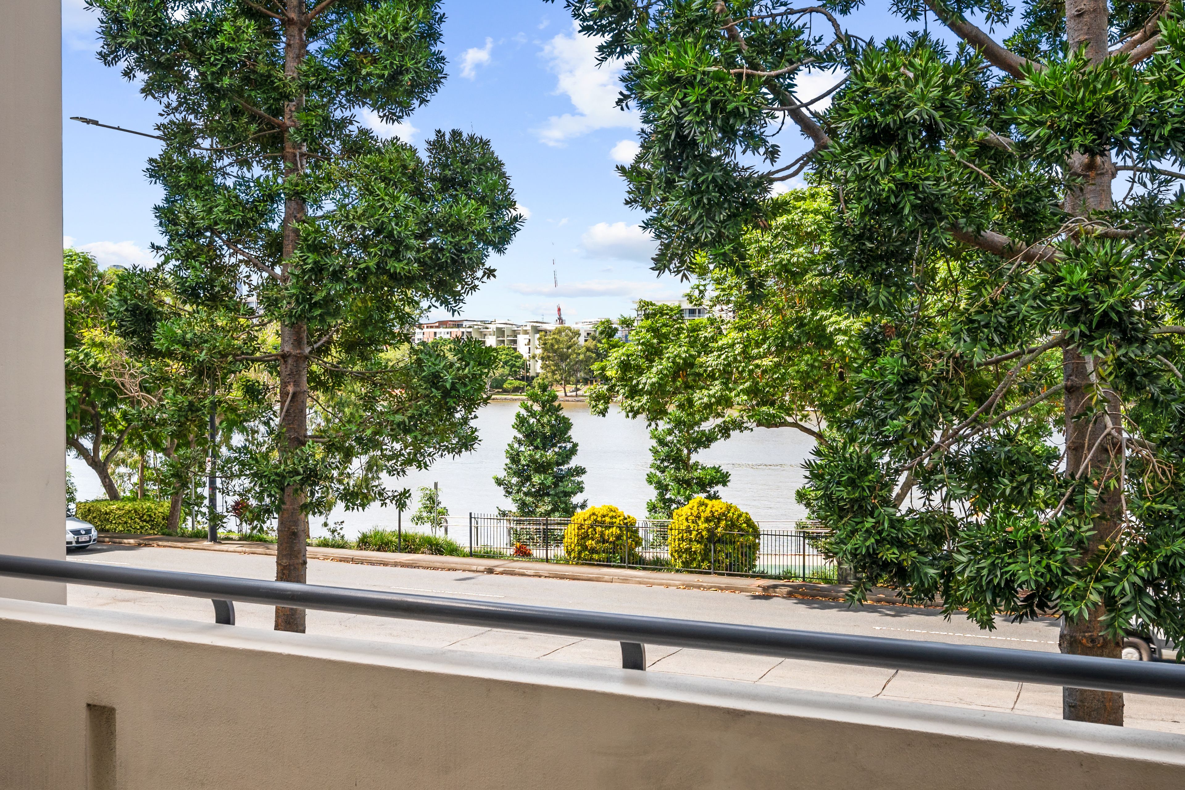 4/9 Sylvan Road, Toowong, QLD 4066