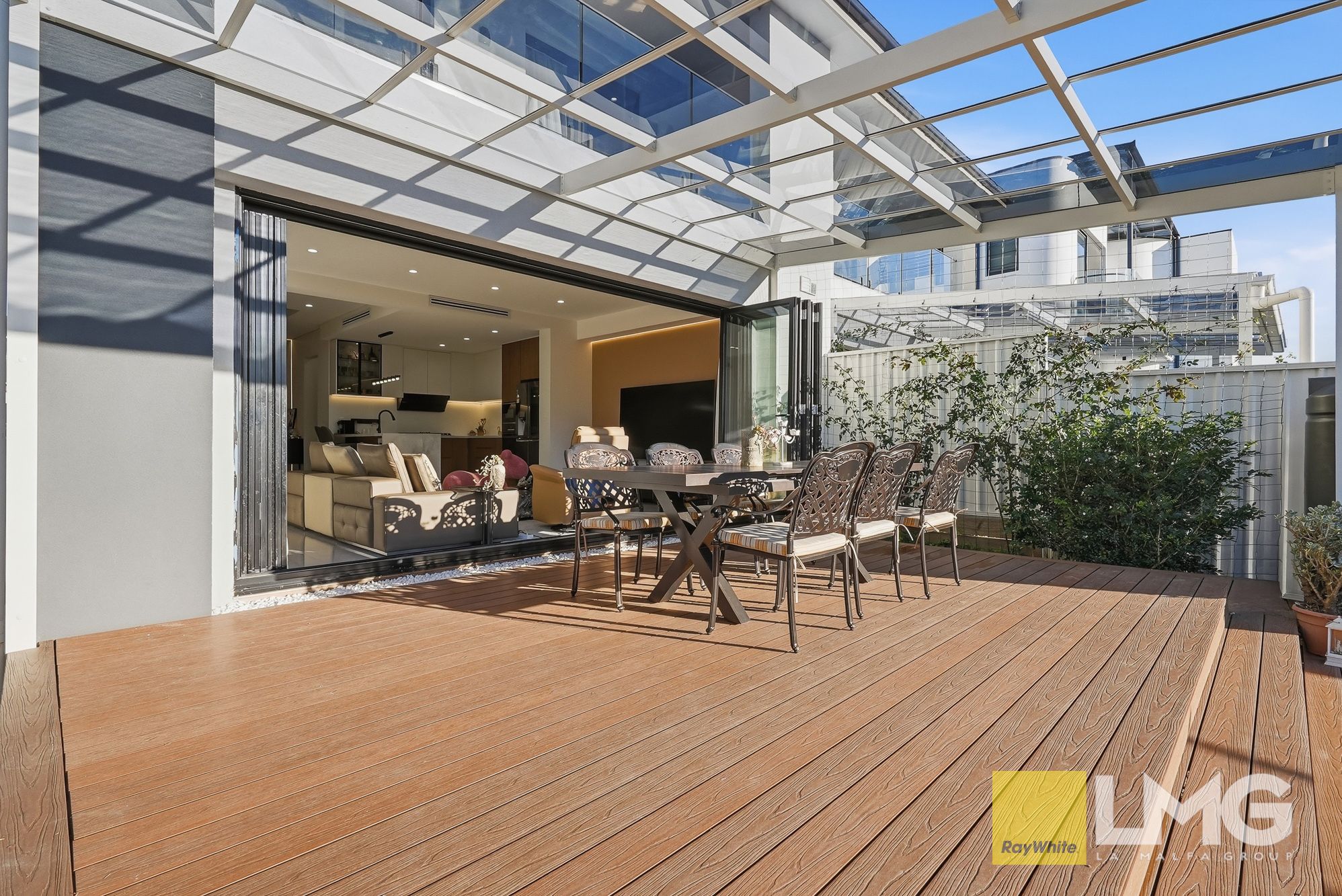 21 Cutcliffe Avenue — photo 23 of 25