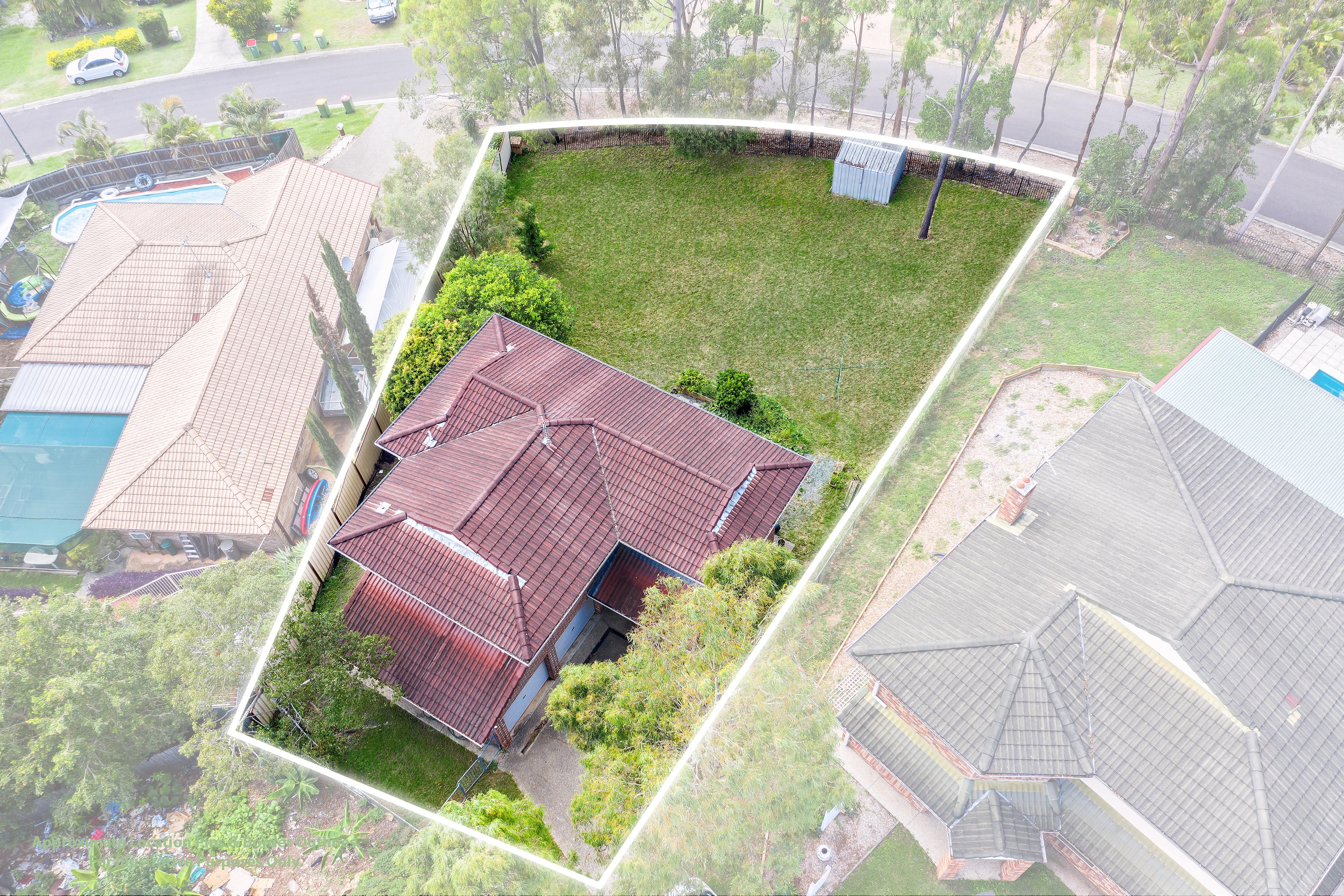 8 Gillespie Close, Edens Landing, QLD 4207