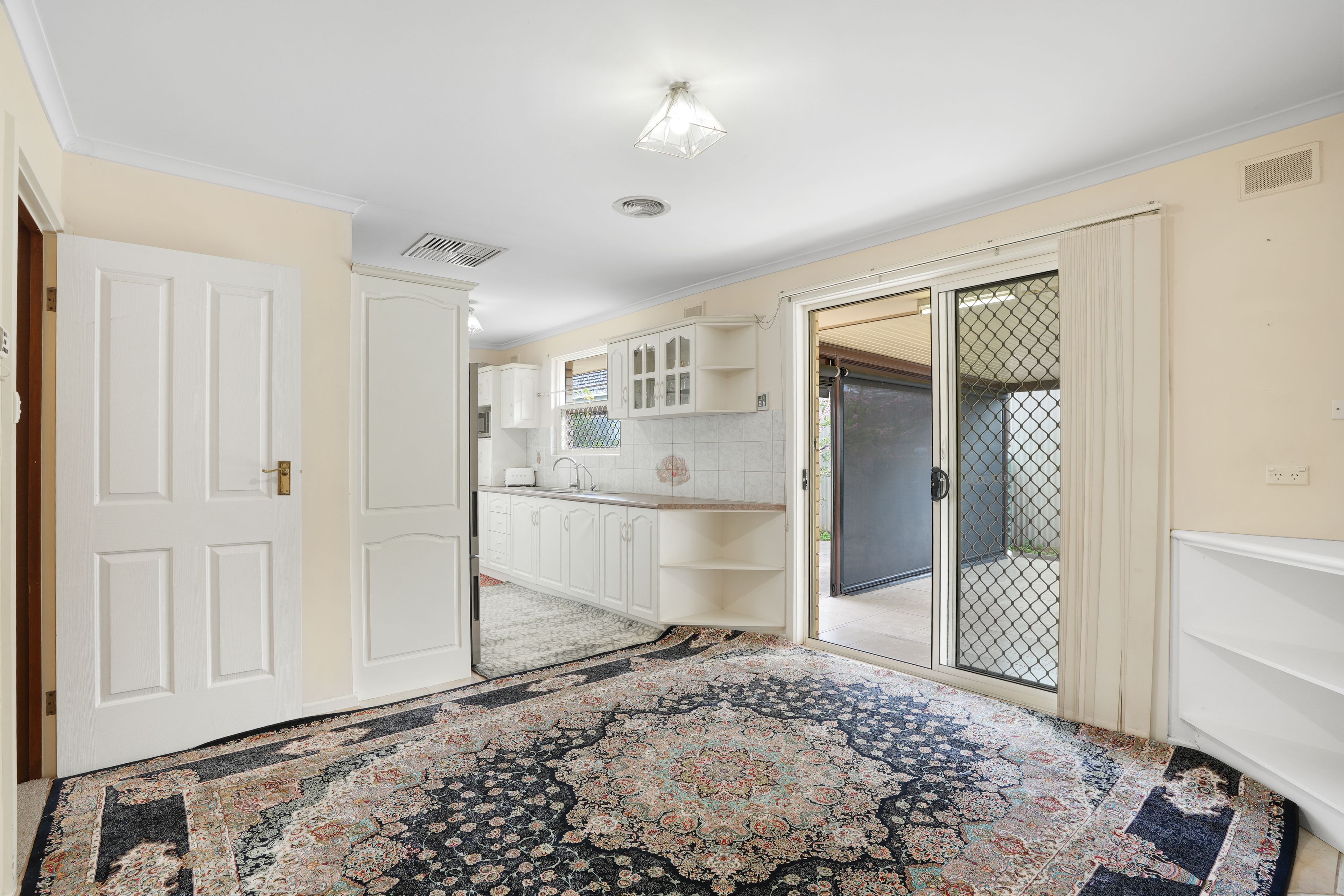 9A Tangent Avenue — photo 4 of 12